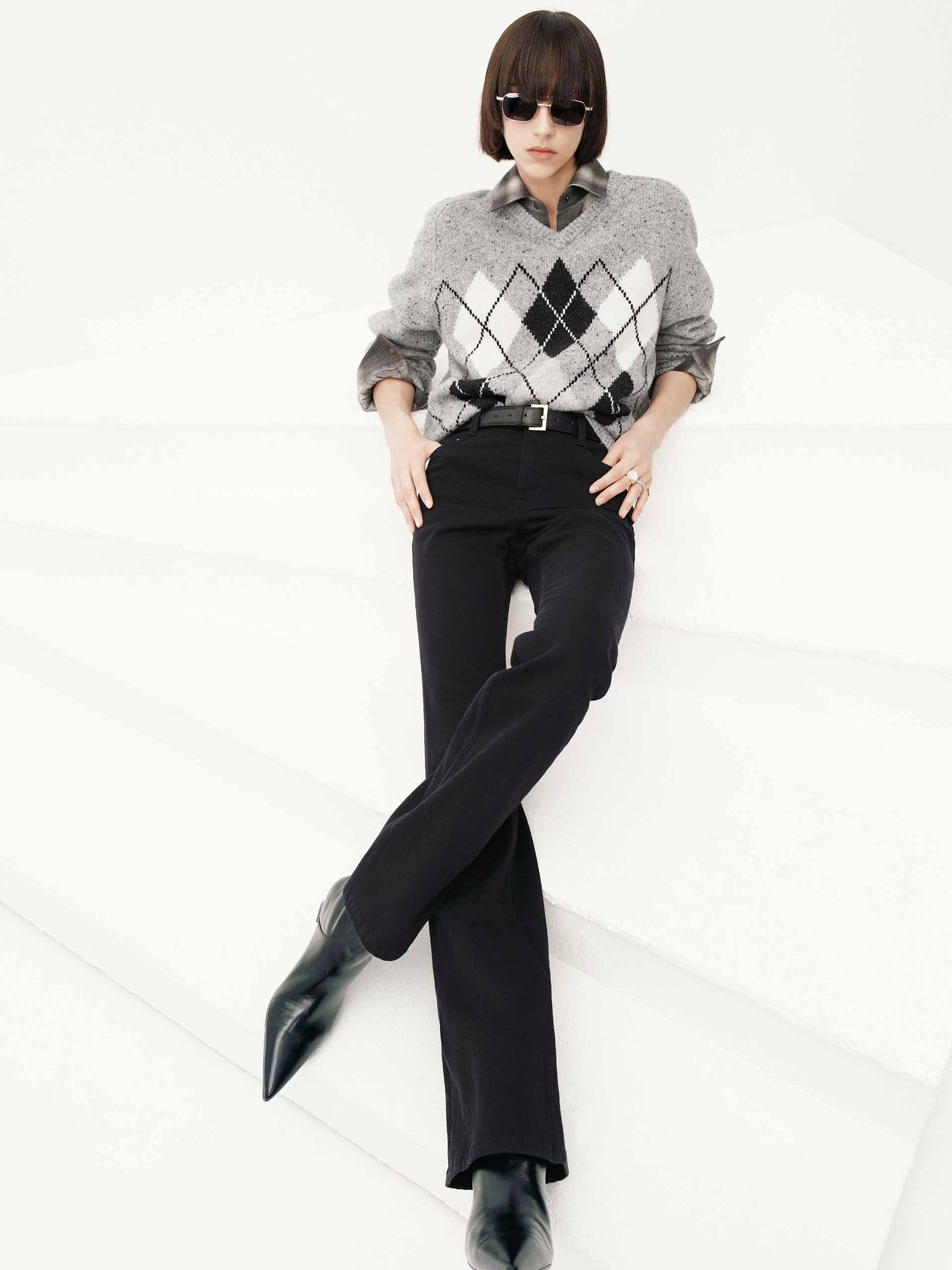 Argyle V-neck Sweater - Image 2
