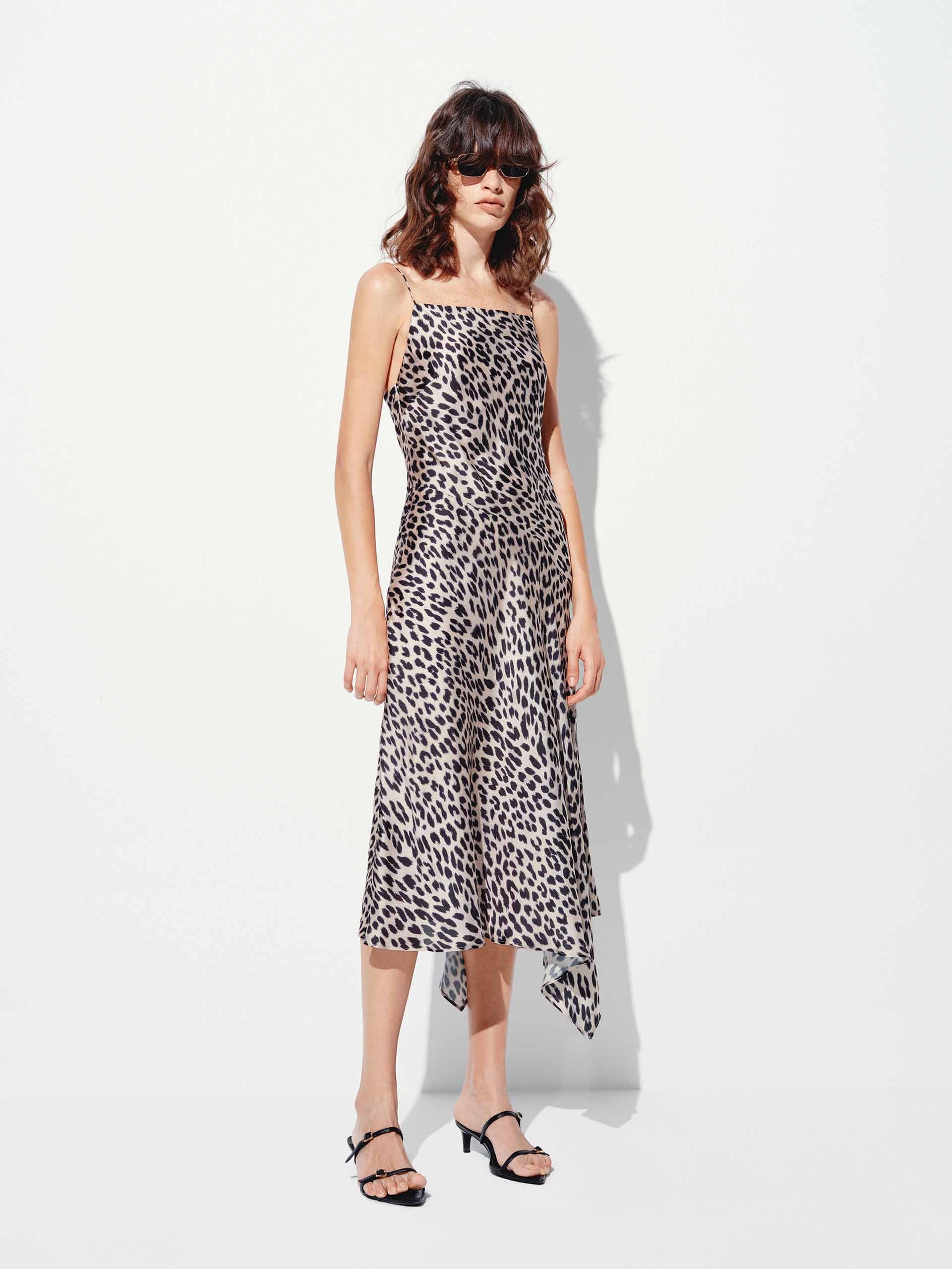 Asymmetrical Hem Flowy Dress - Image 2