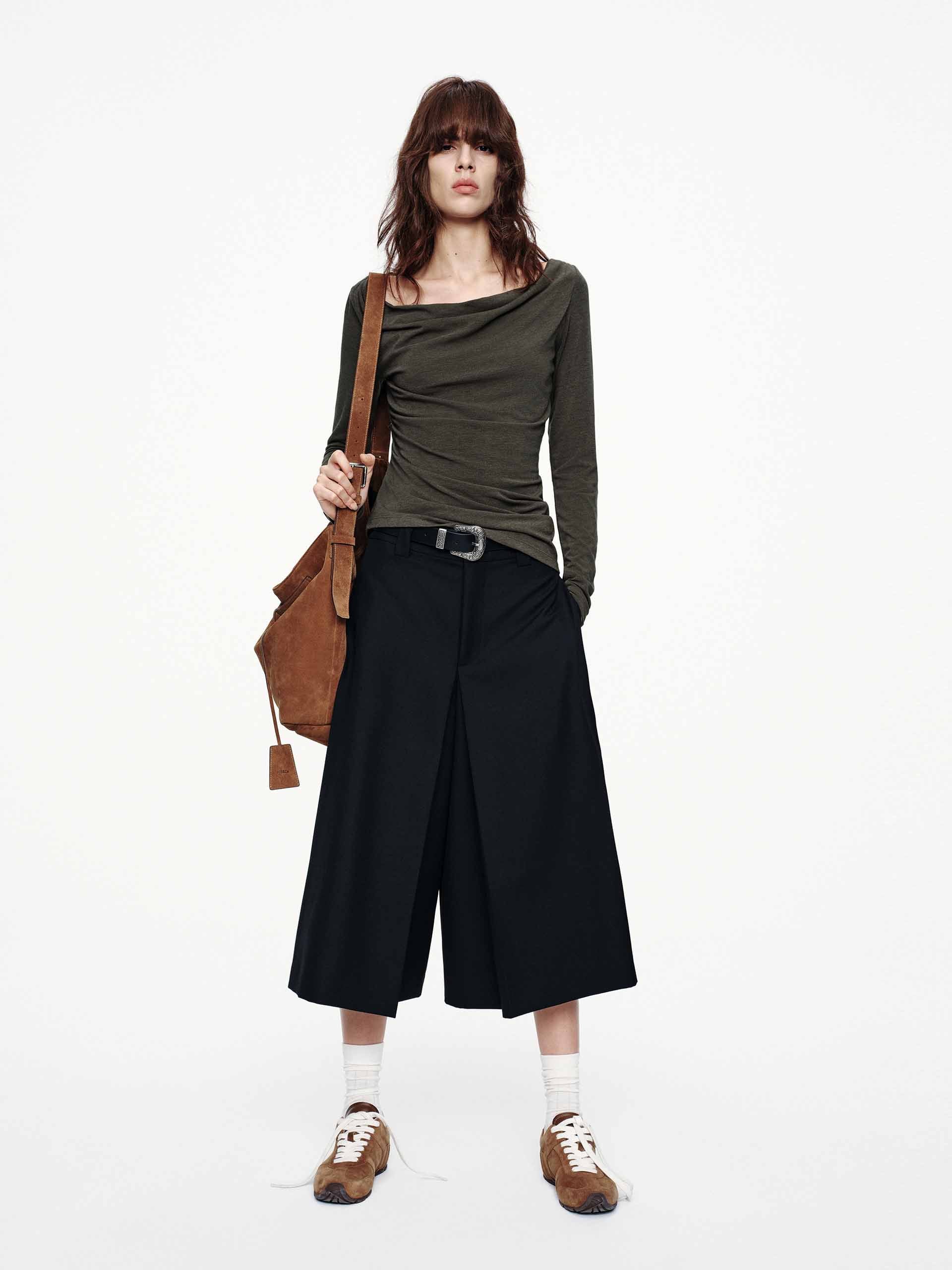 Asymmetrical Hem Knitted Top - Image 10