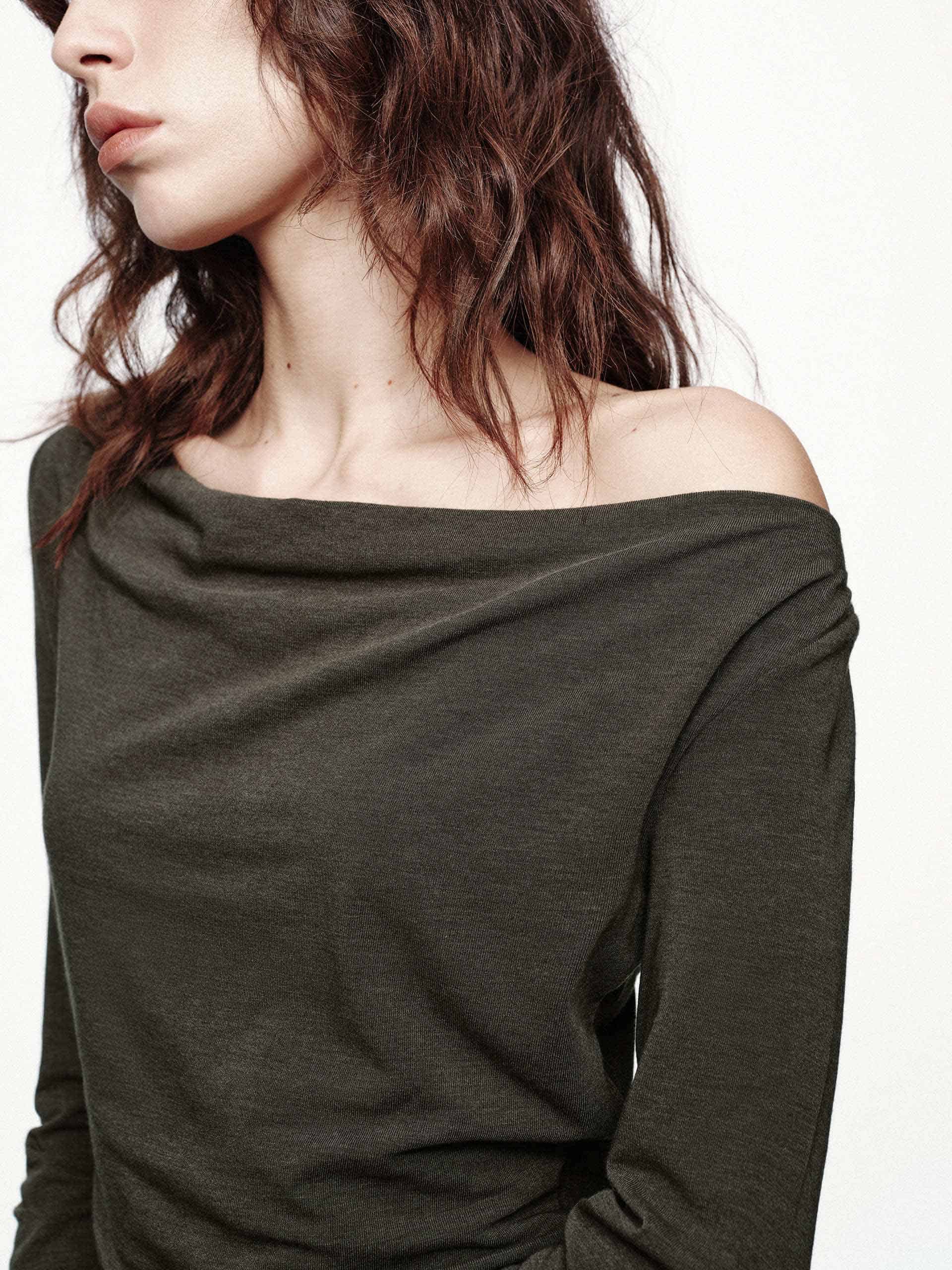 Asymmetrical Hem Knitted Top - Image 15