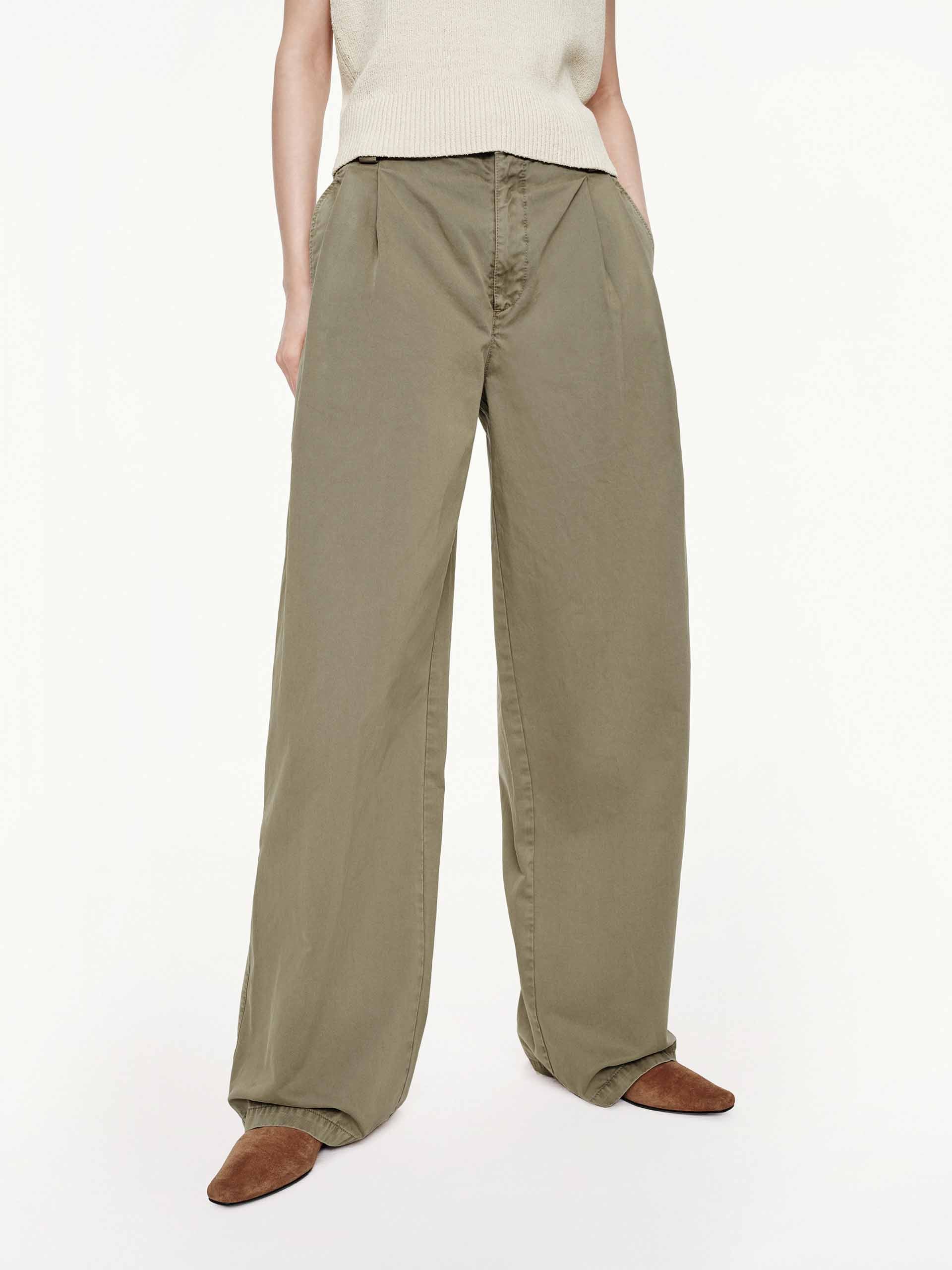 Barrel Leg Pleated Trousers