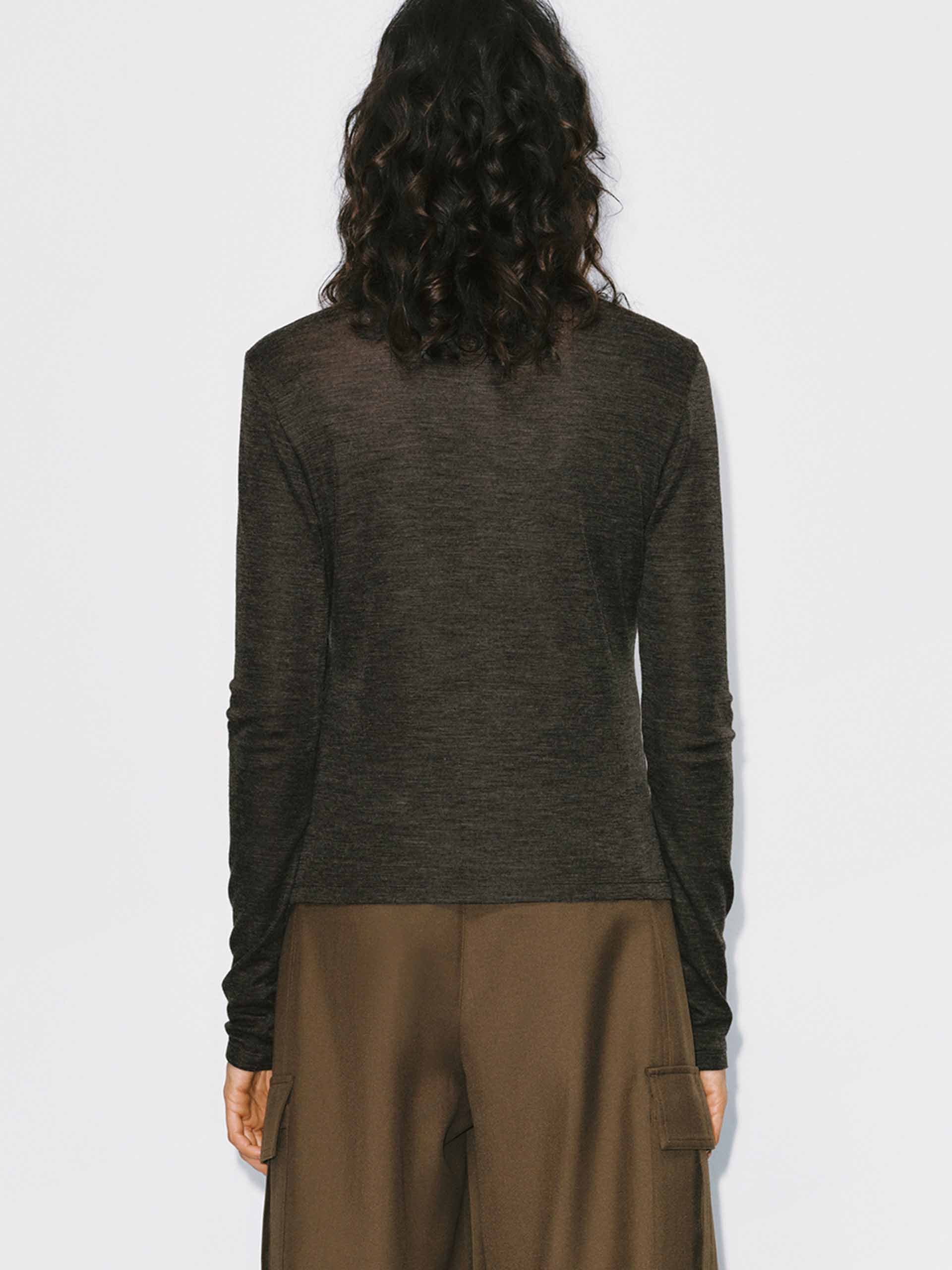 Button Closure Fitted Blouse - Image 3