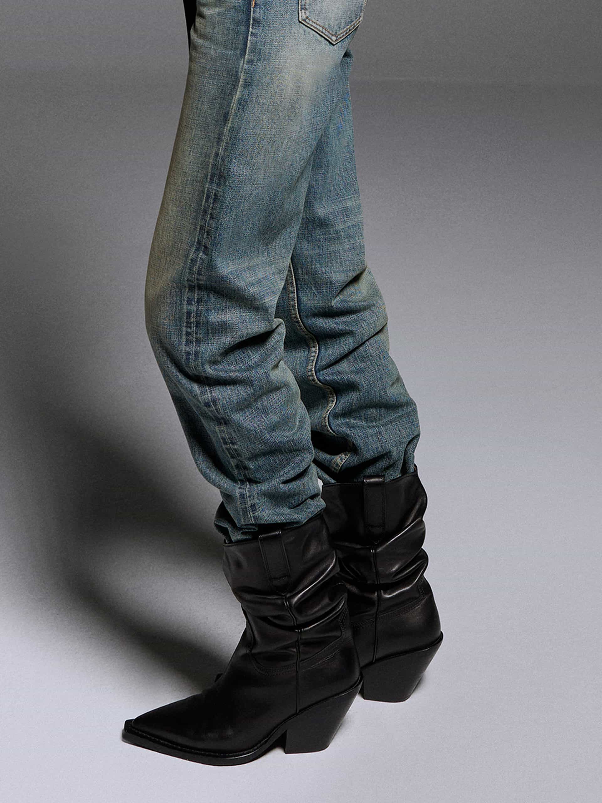 Button Closure Straight Jeans - Image 7