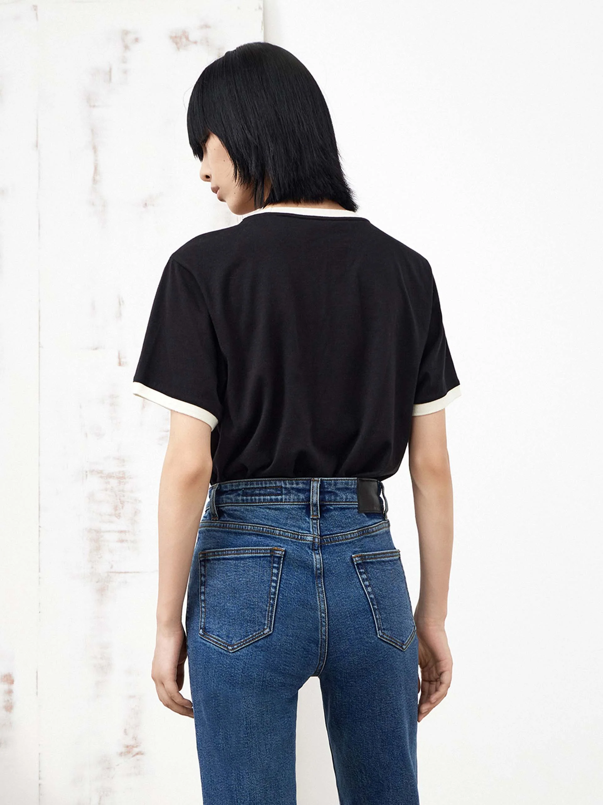 Contrast Cartoon Print T-shirt - Image 11