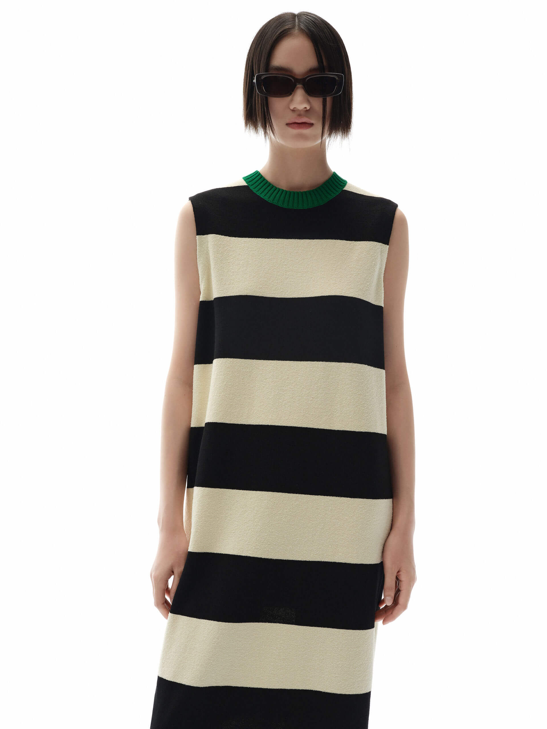 Contrast Collar Sleeveless Dress - Image 9