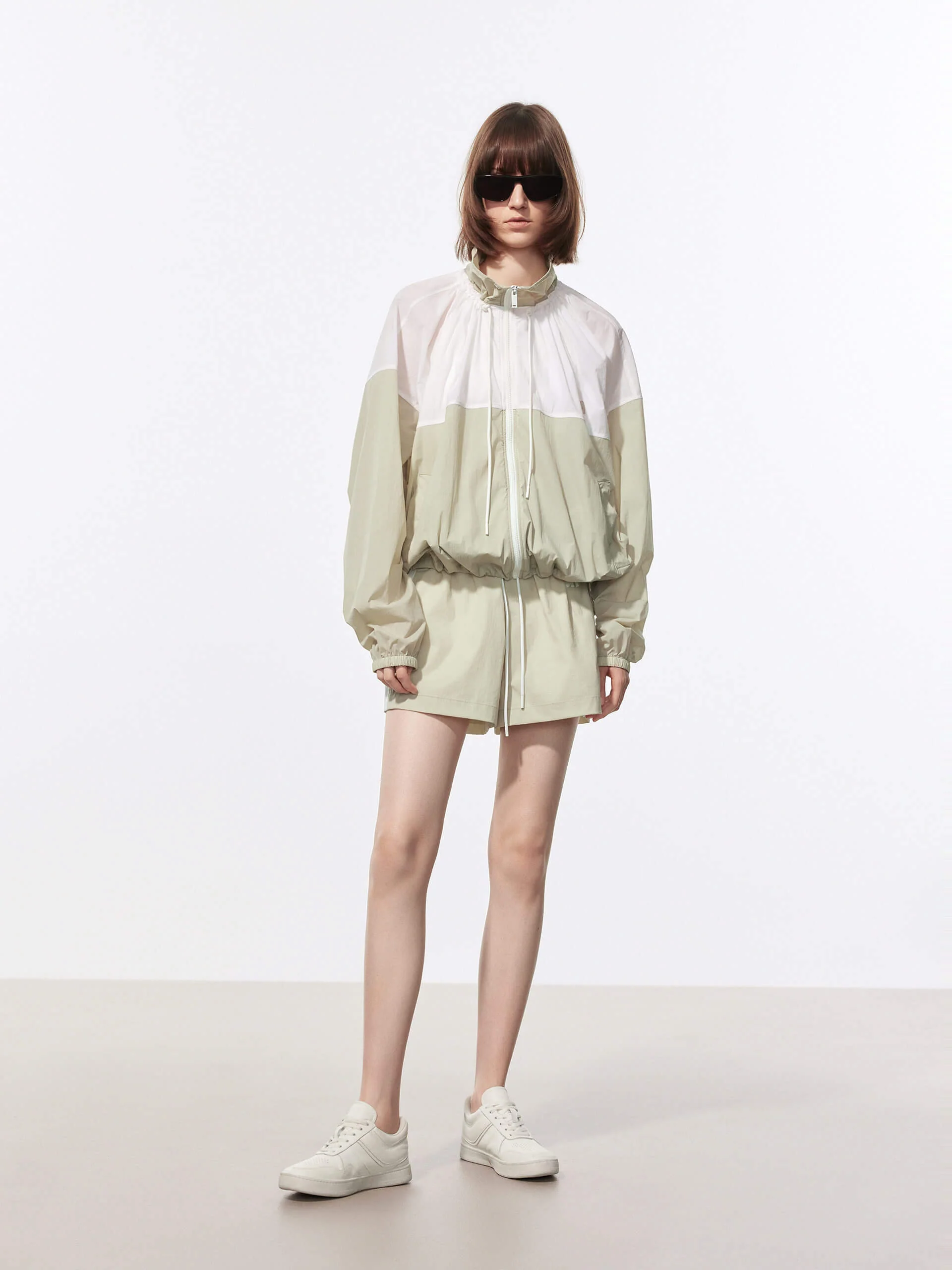 Contrast Detail Drawstring Shorts - Image 10