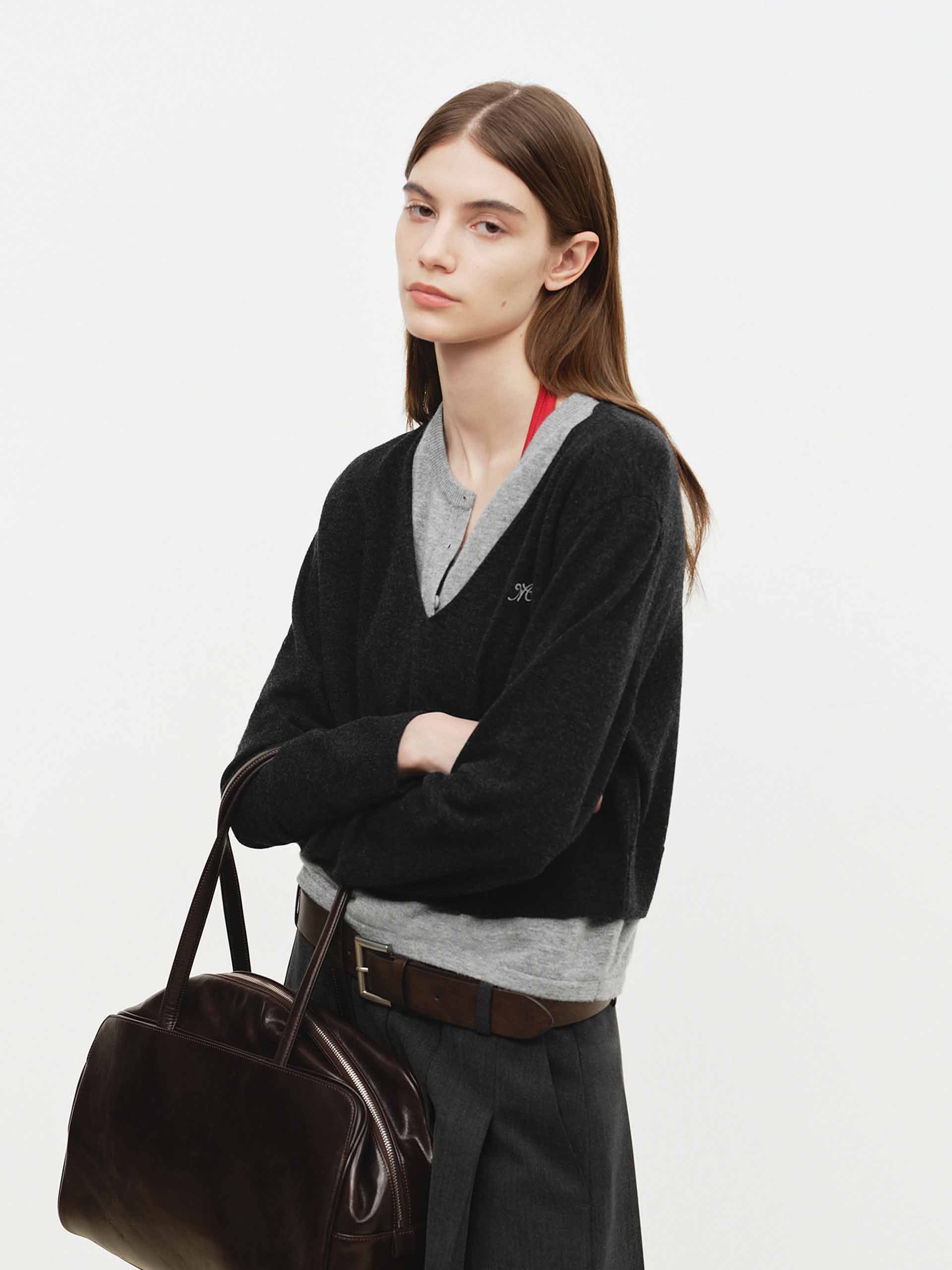 Contrast Layered Cropped Sweater - Image 11