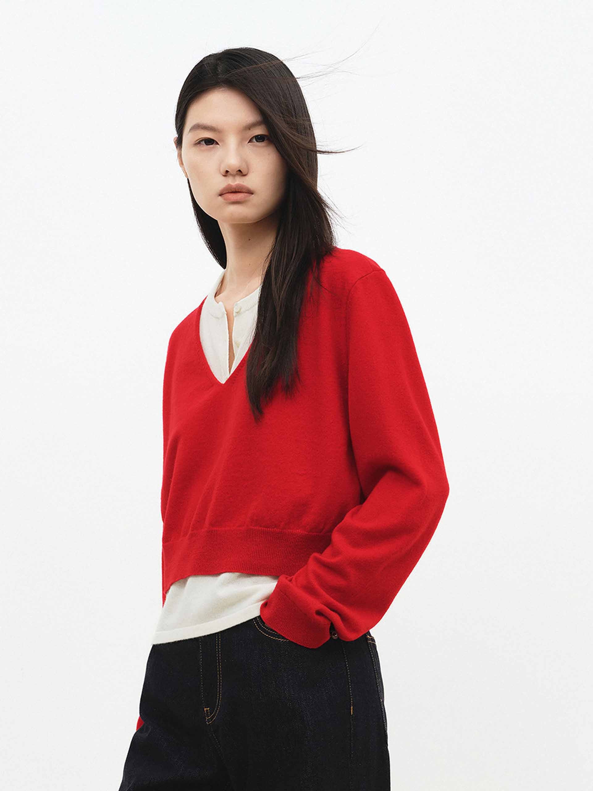Contrast Layered Cropped Sweater - Image 3
