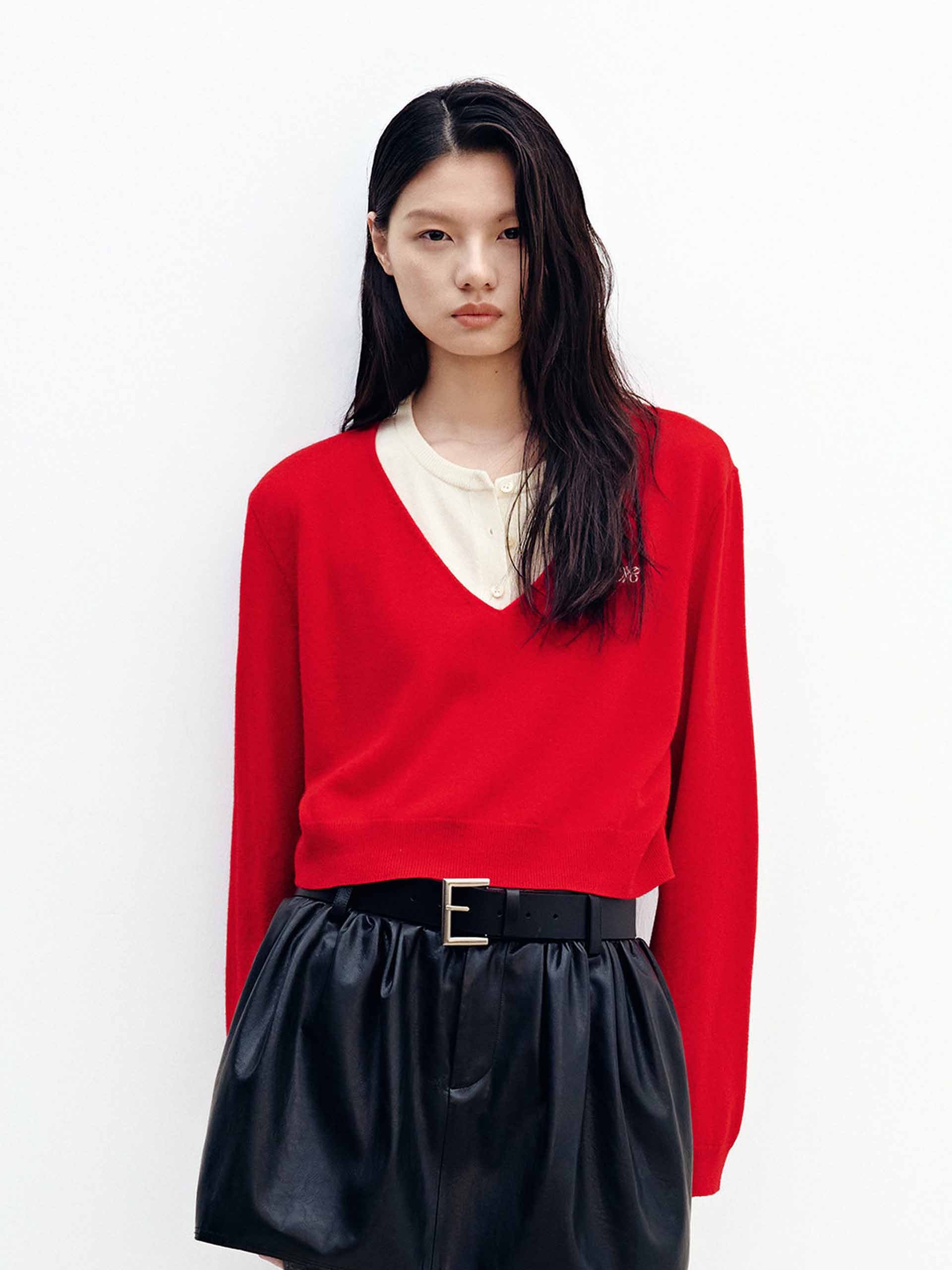Contrast Layered Cropped Sweater - Image 7
