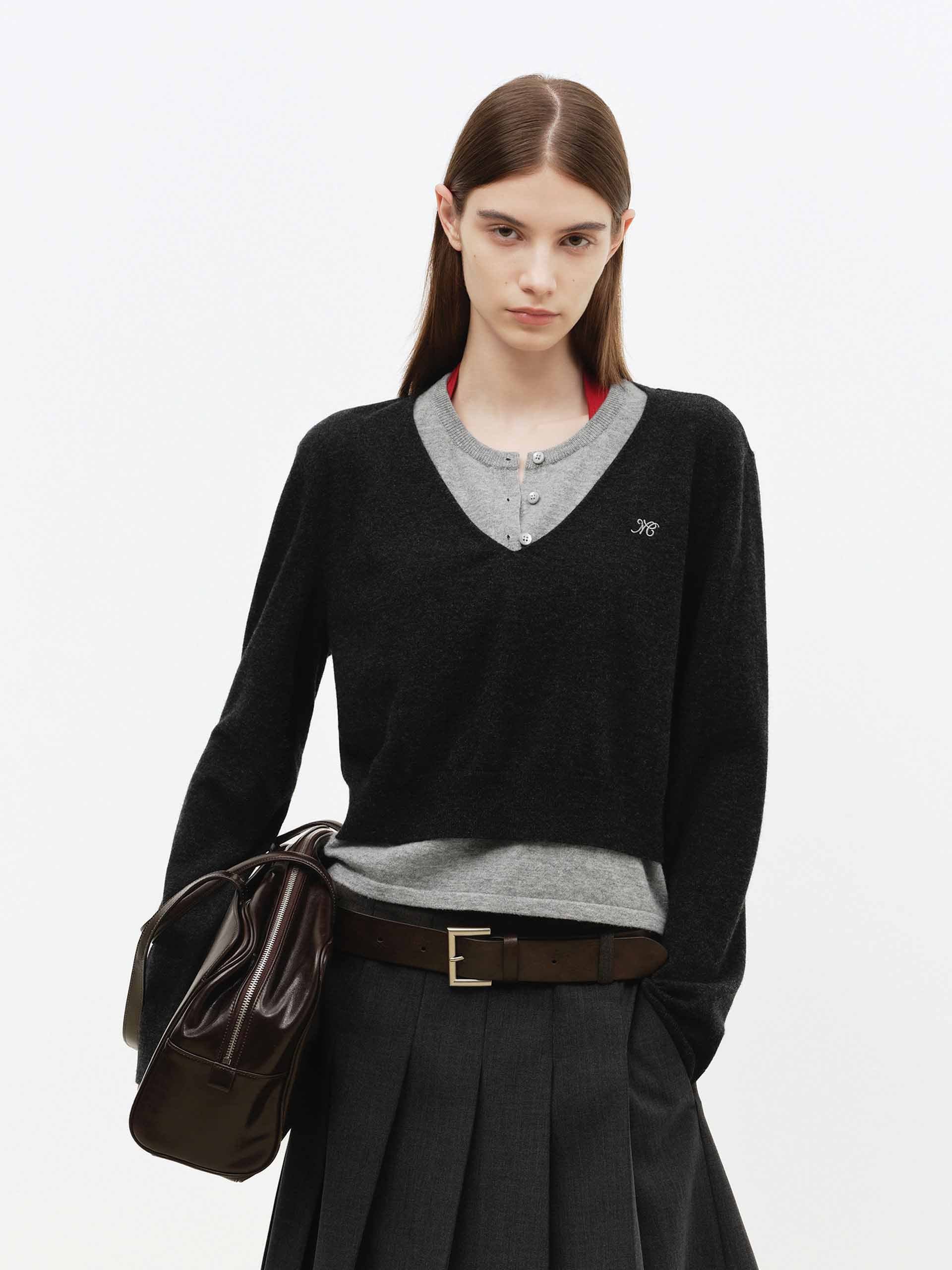 Contrast Layered Cropped Sweater - Image 9