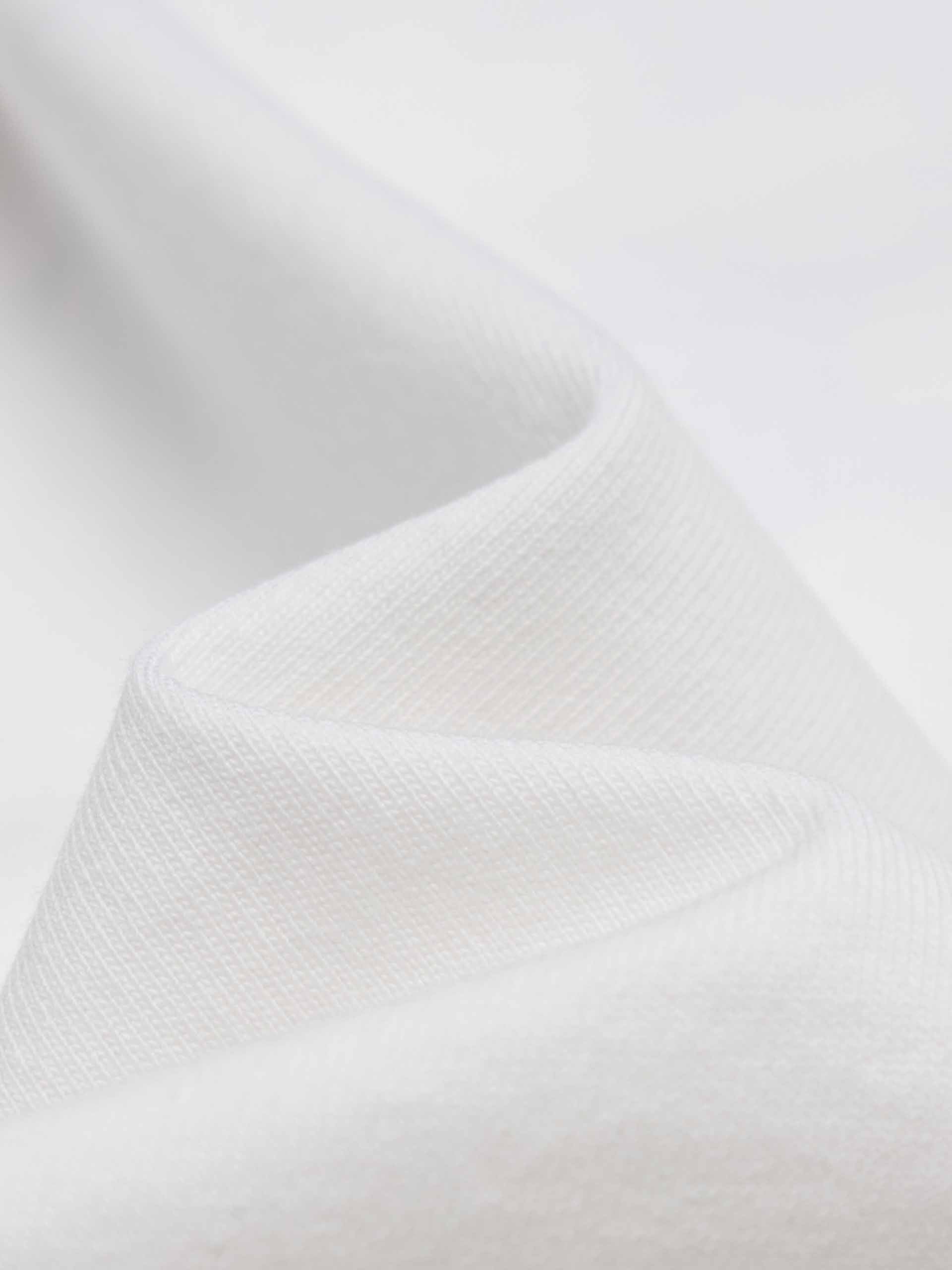 Contrast Neckline Printed T-shirt - Image 12