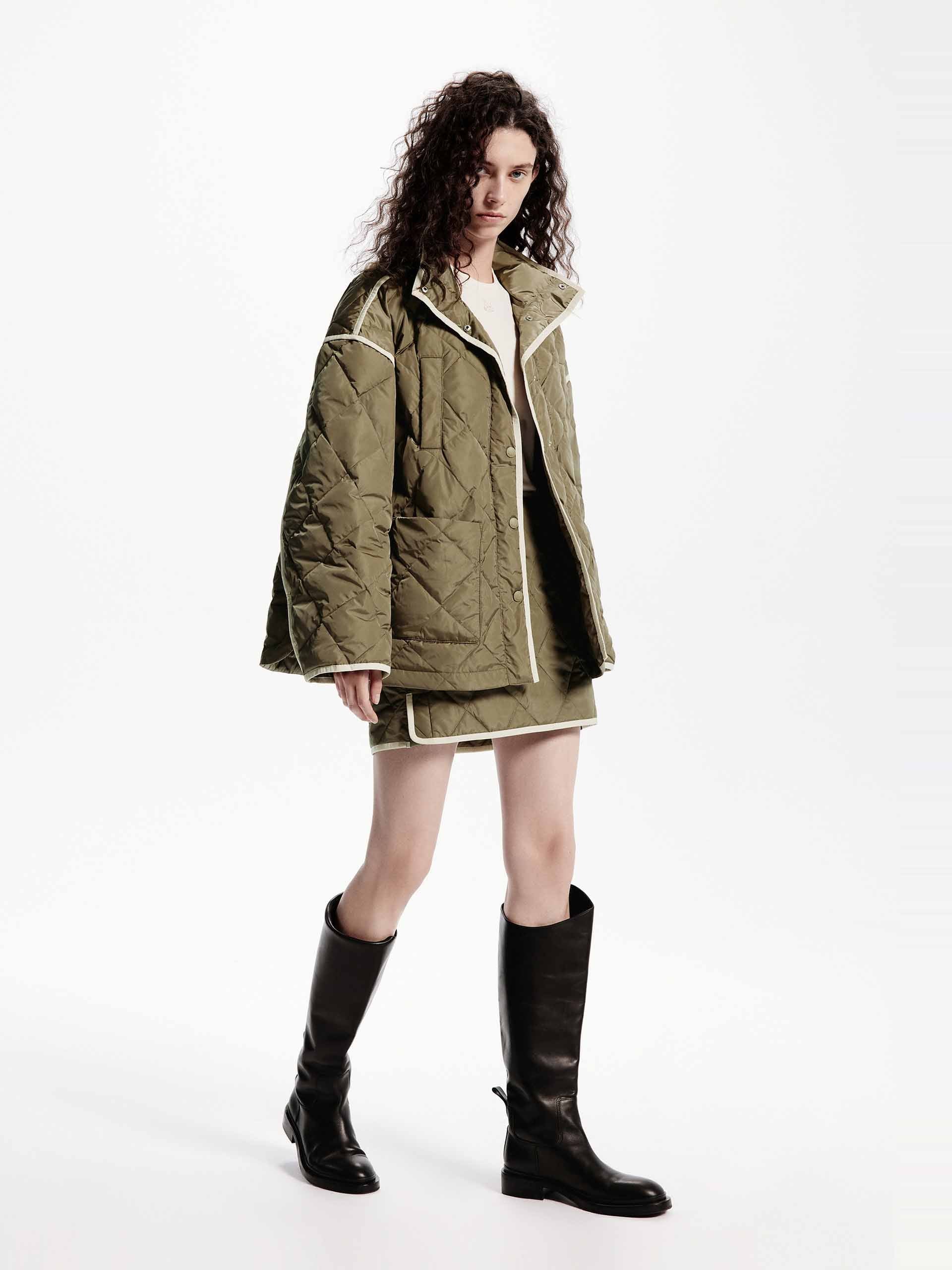 Contrast Quilted Down Jacket - Image 10