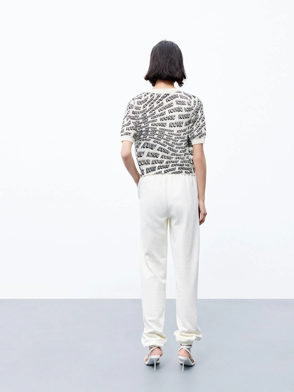 Contrast Trim Button Cardigan - Image 3