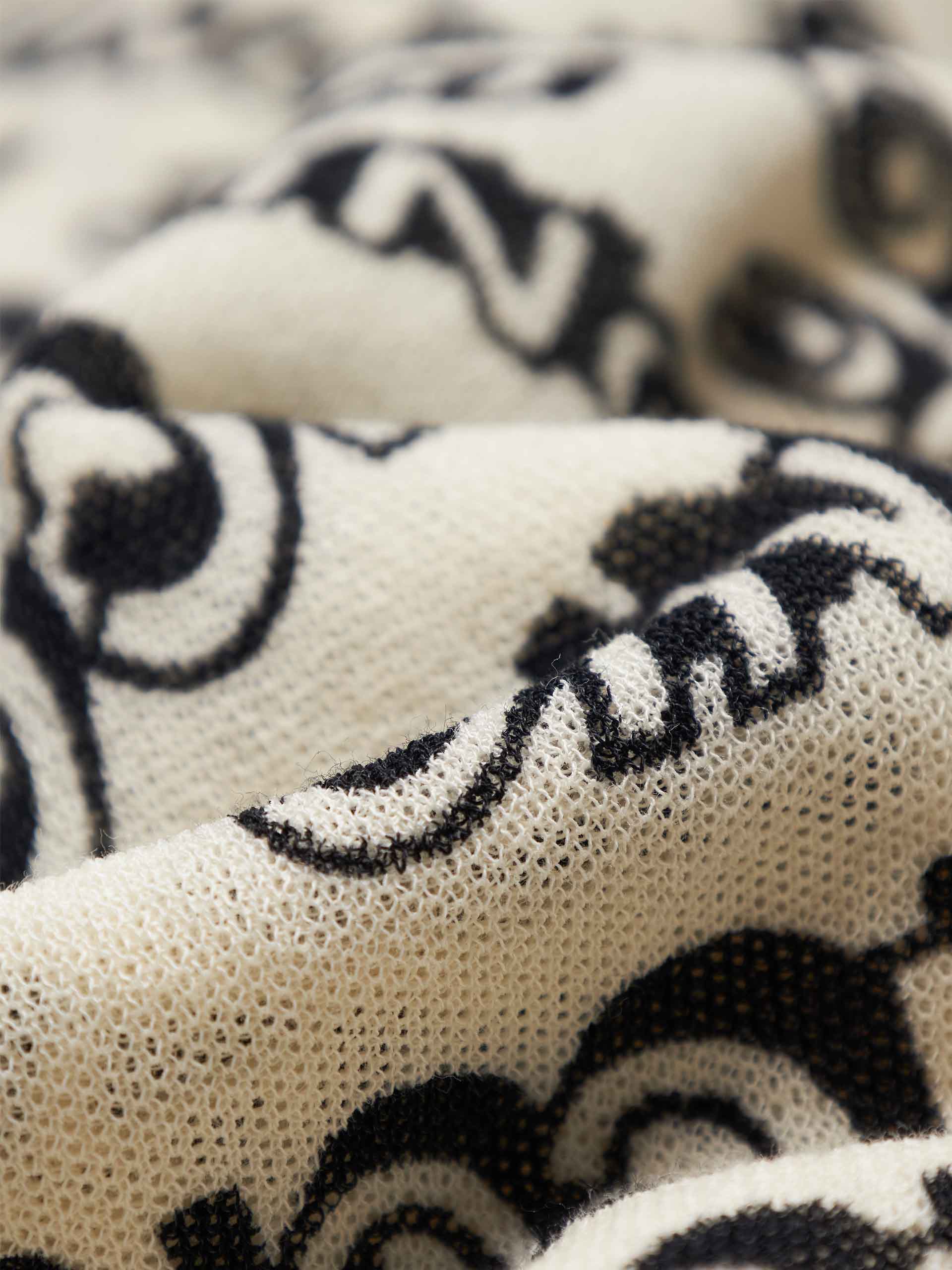Contrast Trim Button Cardigan - Image 4
