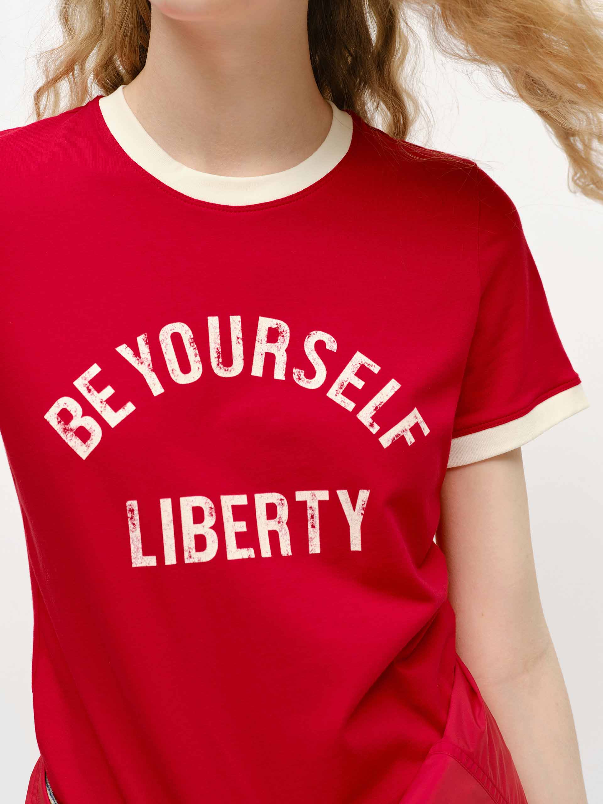 Contrast Trim Letter T-shirt - Image 15