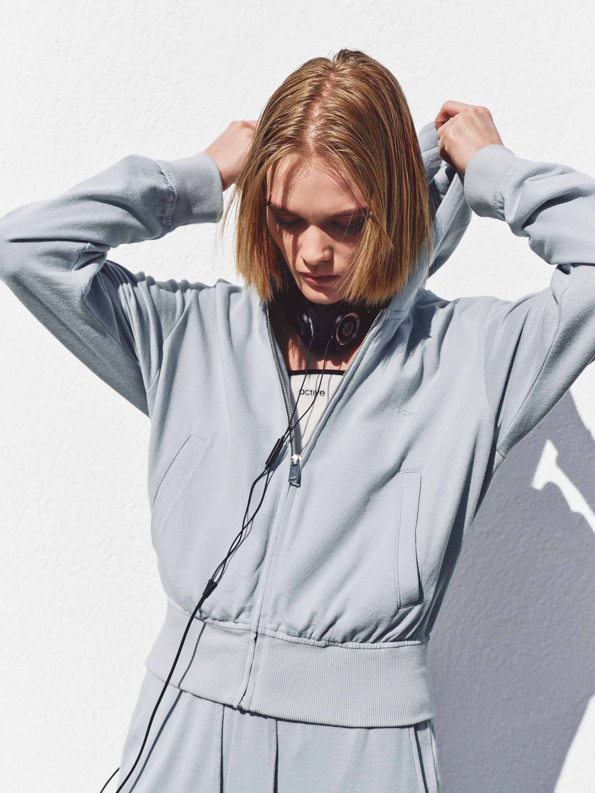 Cotton Cropped Hooded Jacket - Image 8