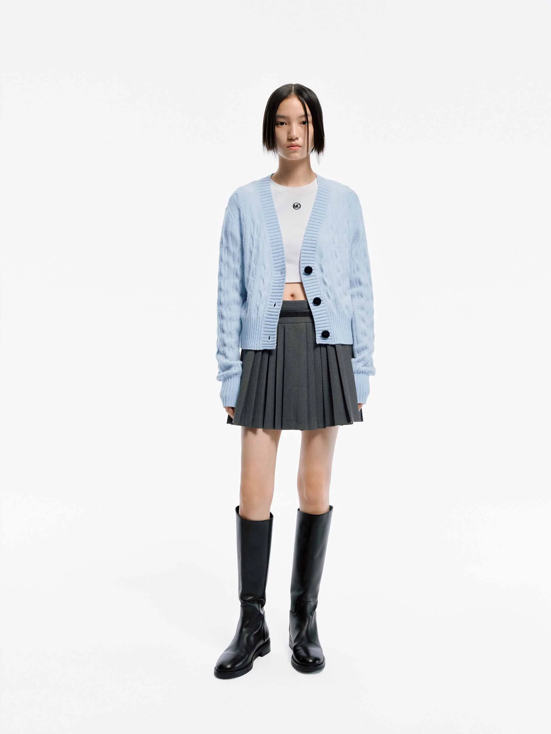 Cropped Cable Knit Cardigan - Image 23