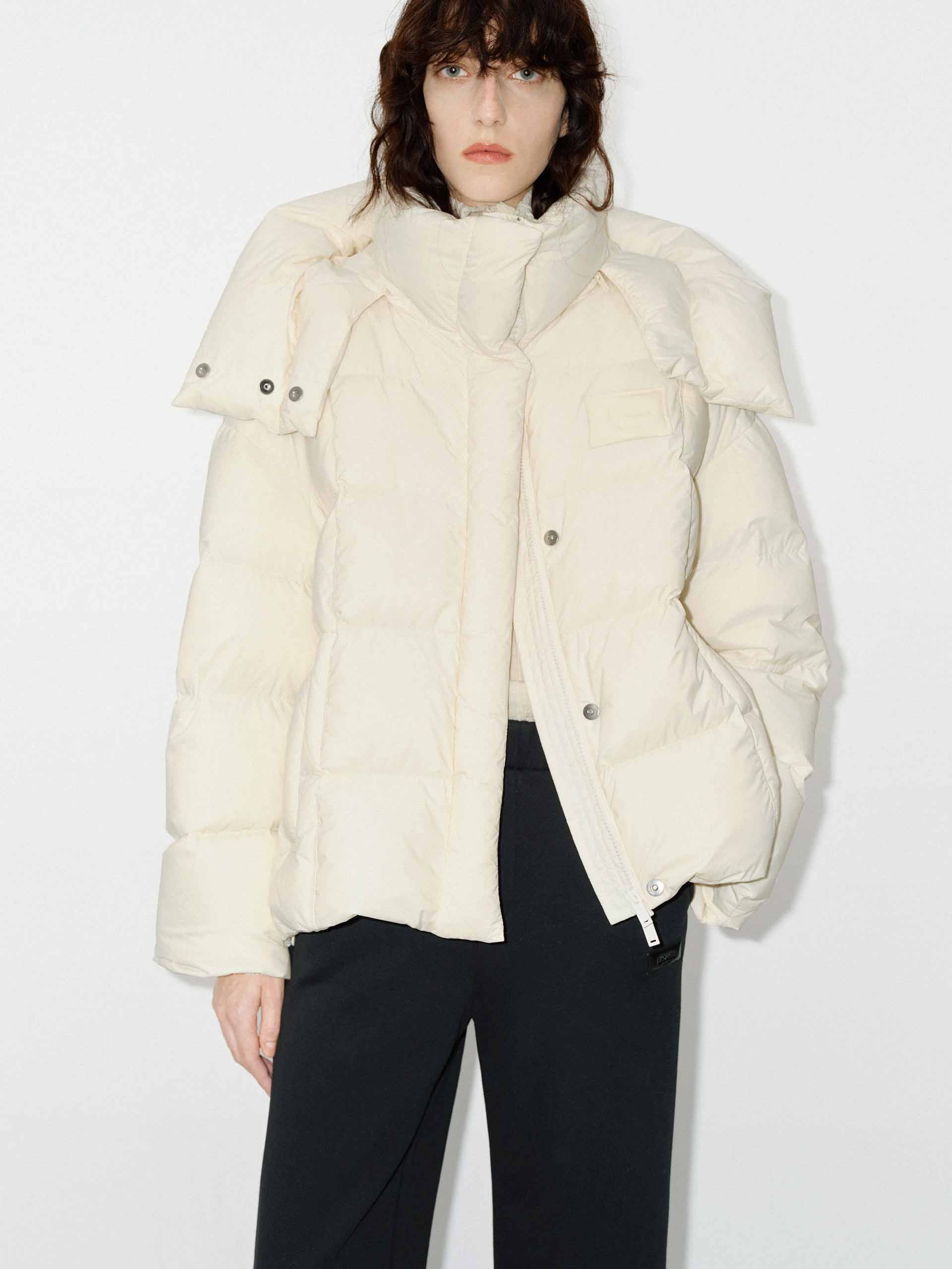 Cropped Hooded Puffer Jacket - Image 9