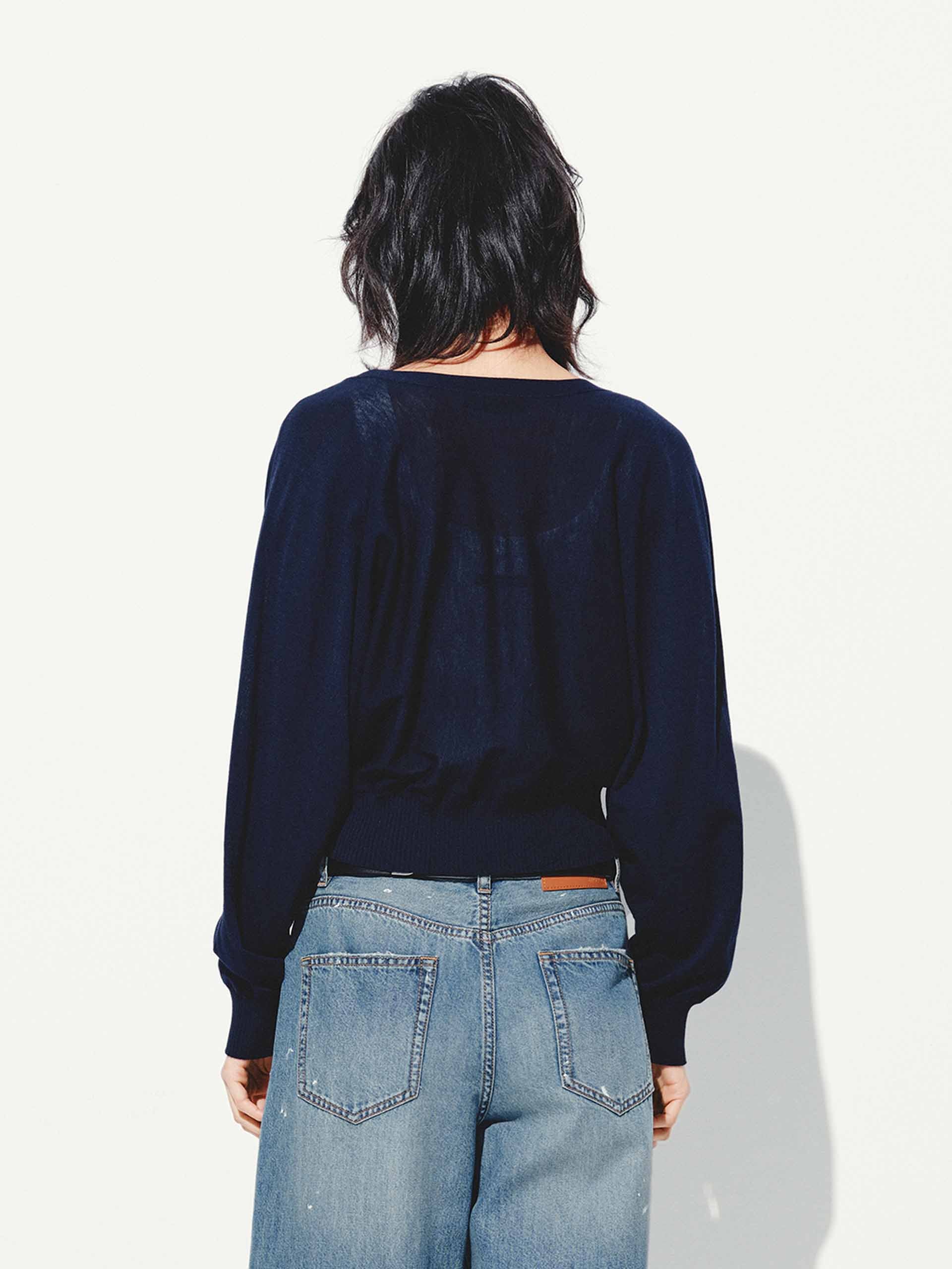 Cropped V-neck Cotton Wool Cardigan - Image 11