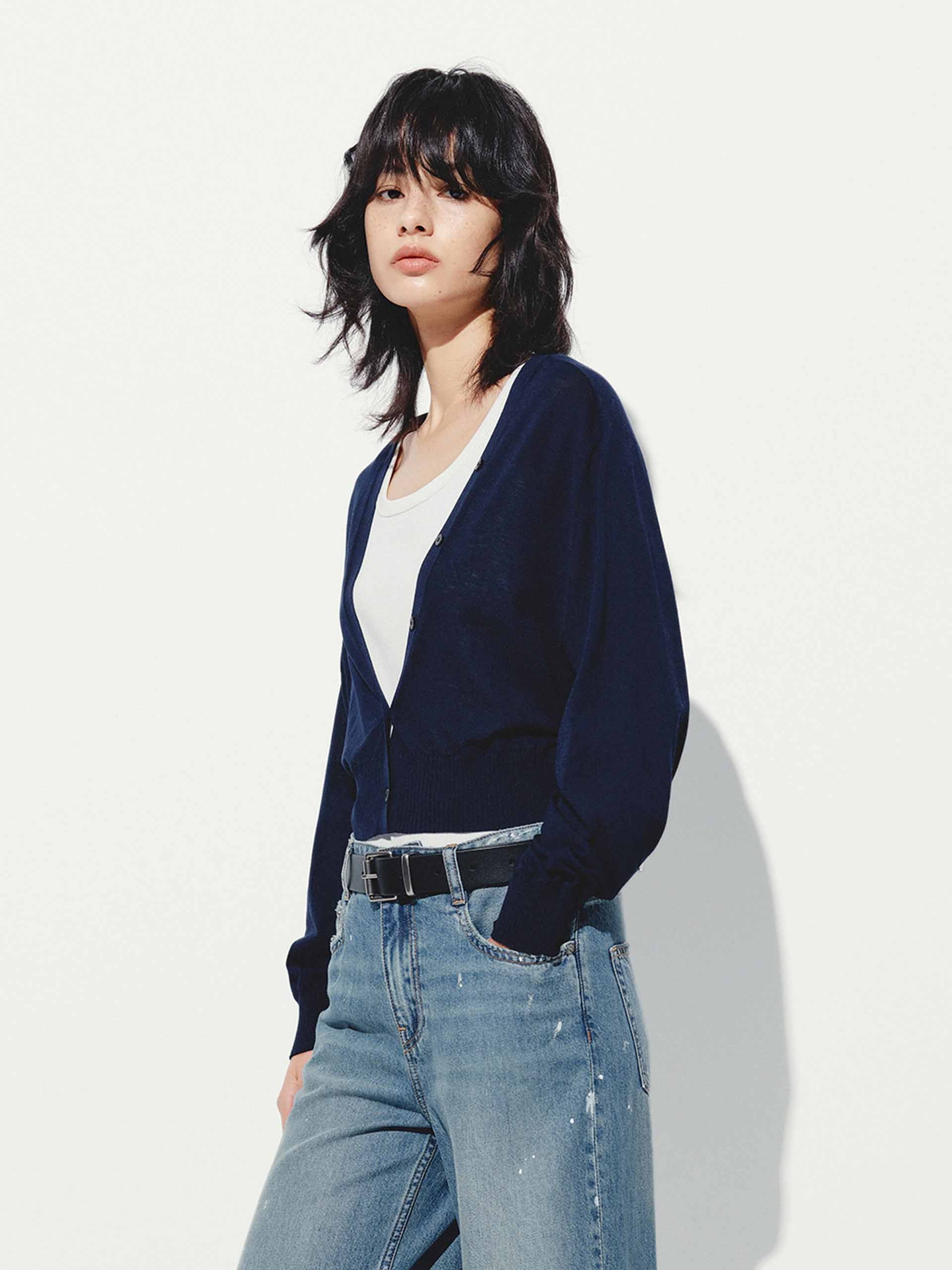 Cropped V-neck Cotton Wool Cardigan - Image 14