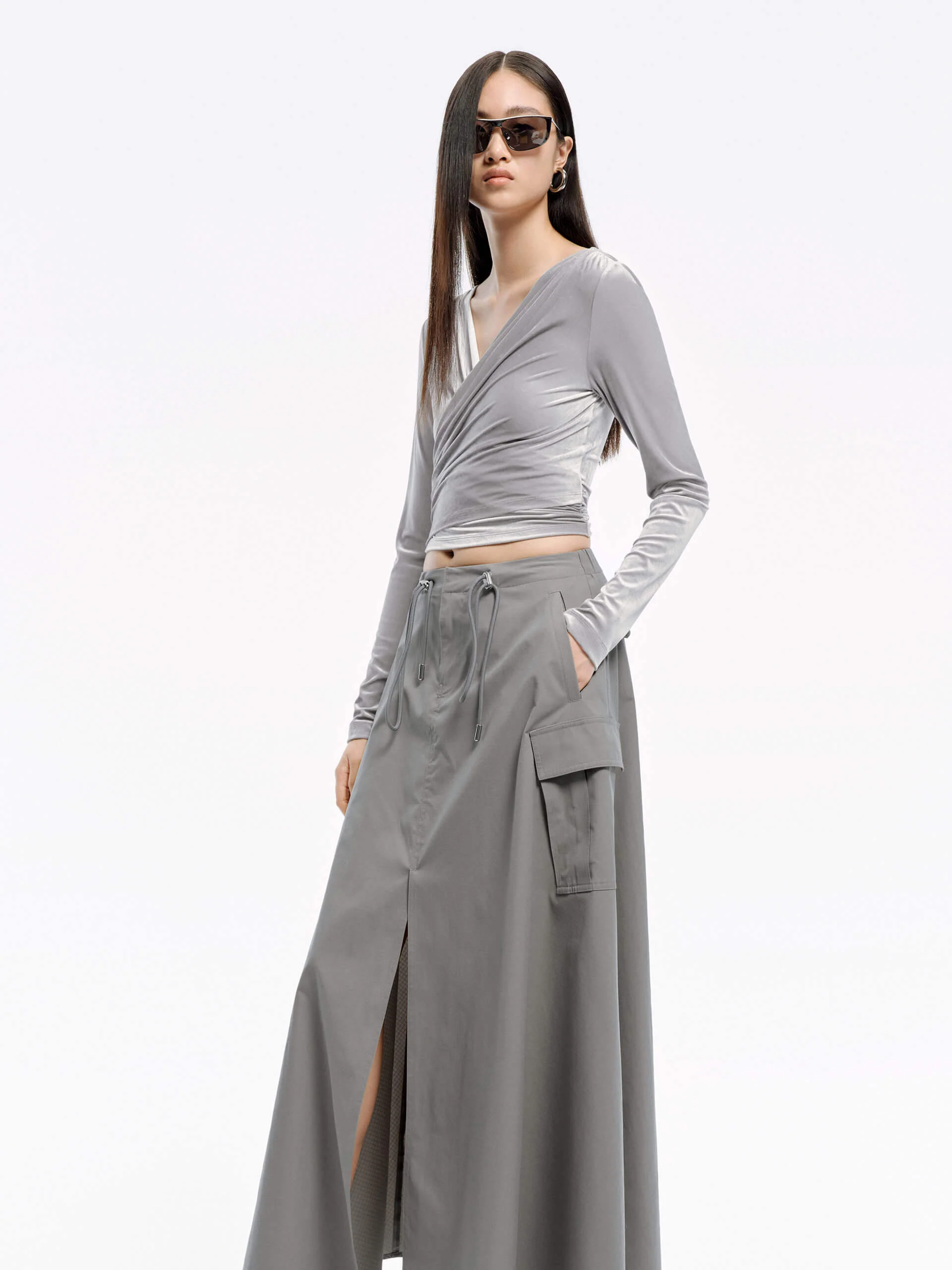 Cropped V-neck Top - Image 13