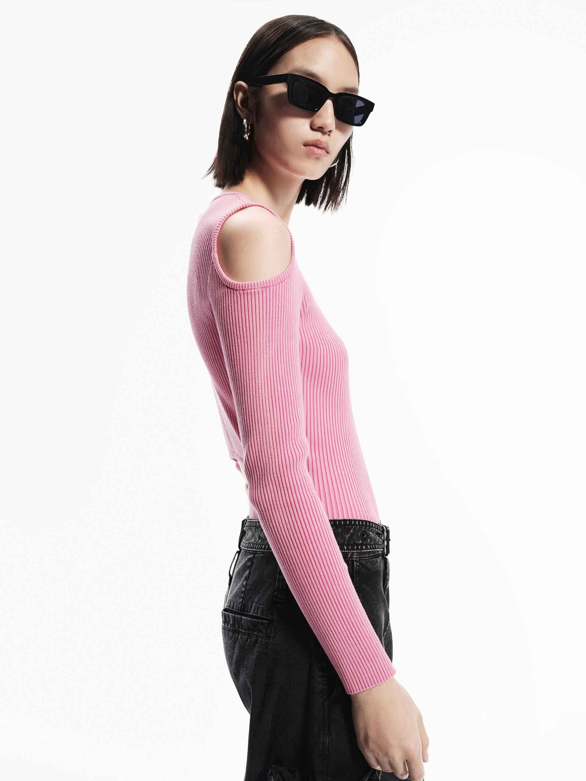 Cut Shoulder Knitted Sweater - Image 17
