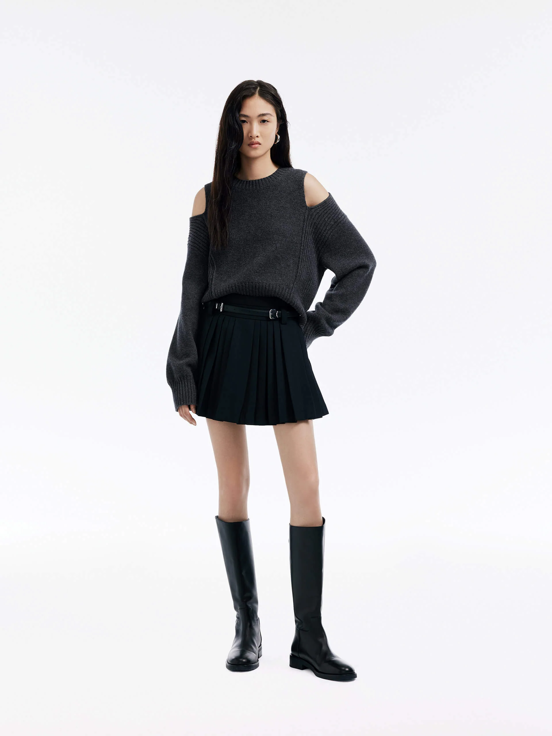 Cut Shoulder Wool Sweater - Image 10