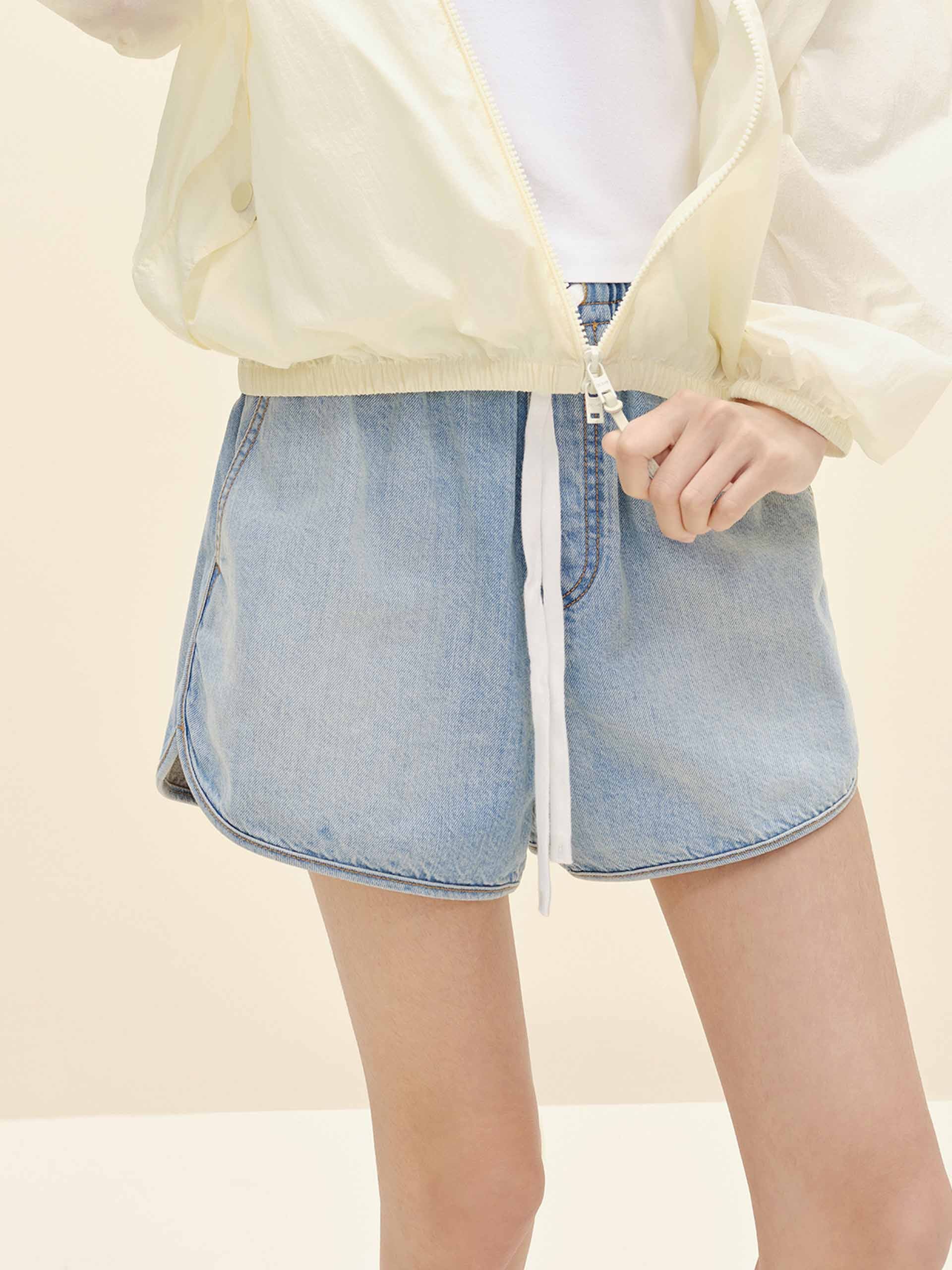 Dolphin Hem Drawstring Shorts - Image 7