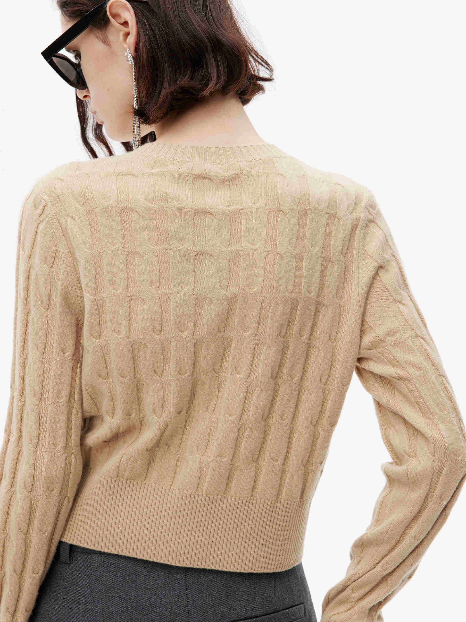 Fitted Crew Neck Cardigan - Image 10