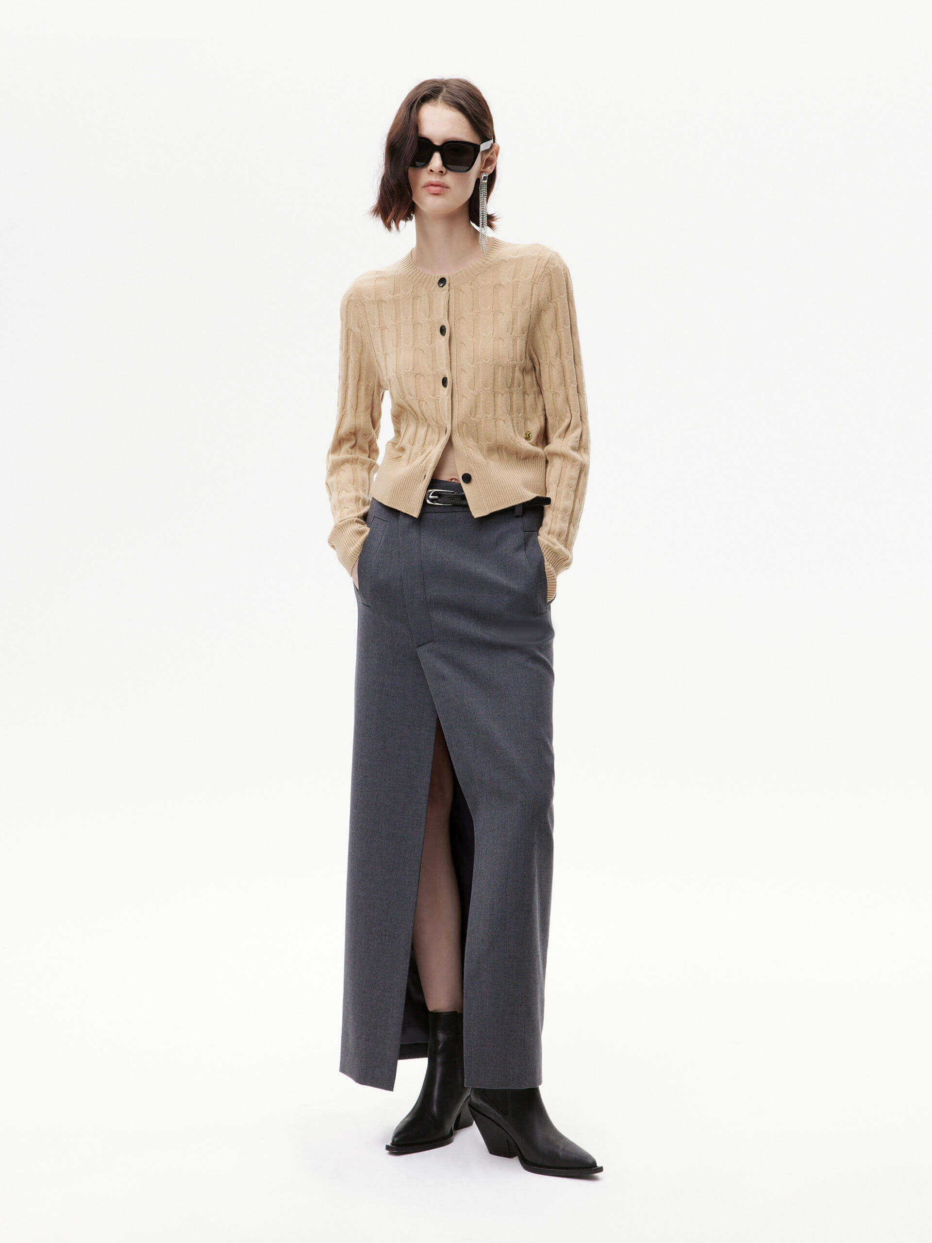 Fitted Crew Neck Cardigan - Image 11