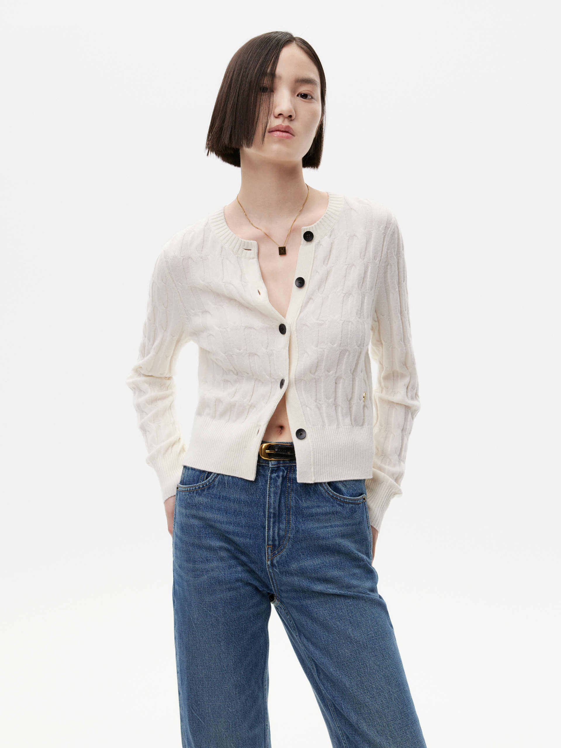 Fitted Crew Neck Cardigan - Image 14