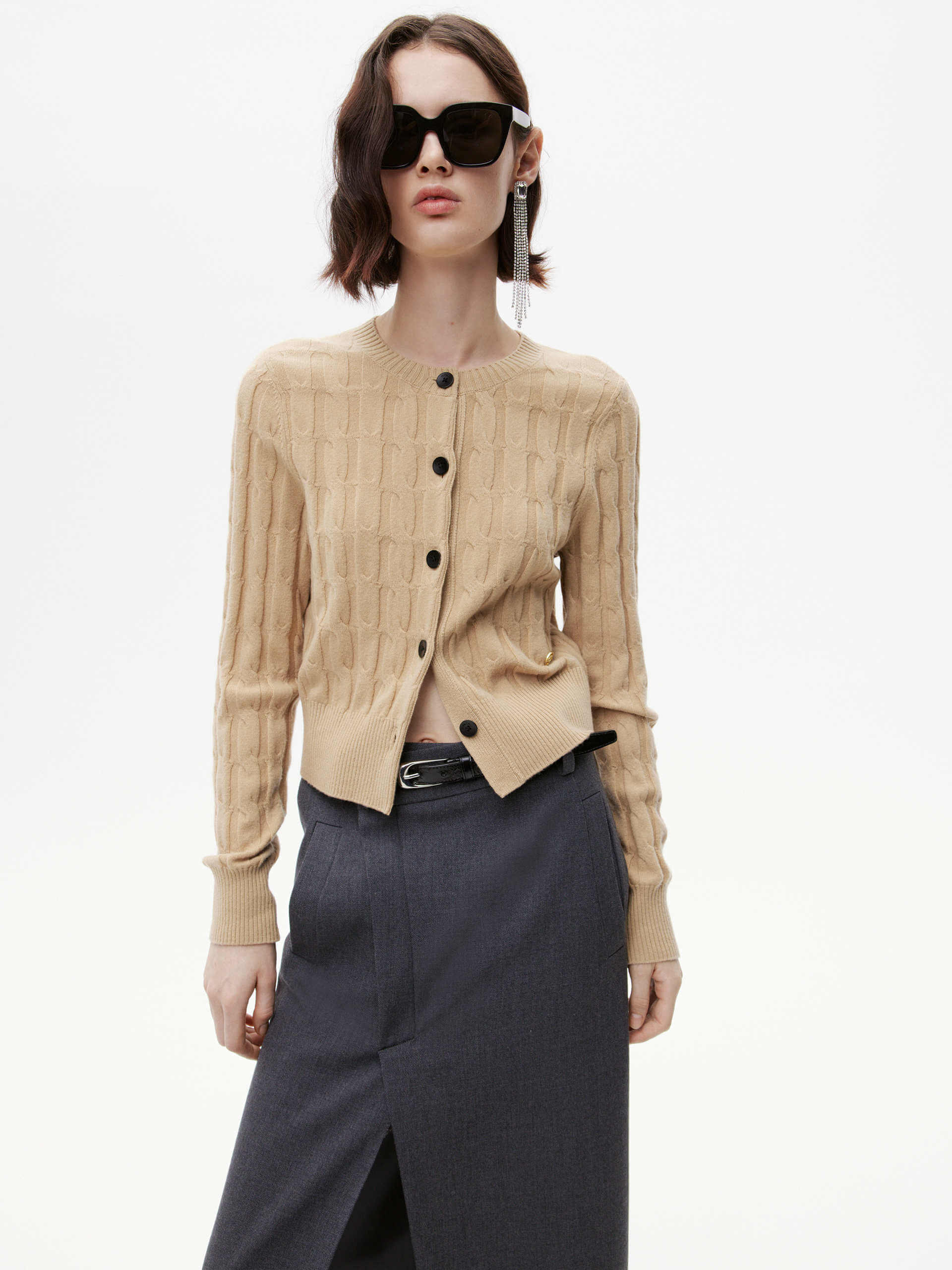 Fitted Crew Neck Cardigan - Image 17