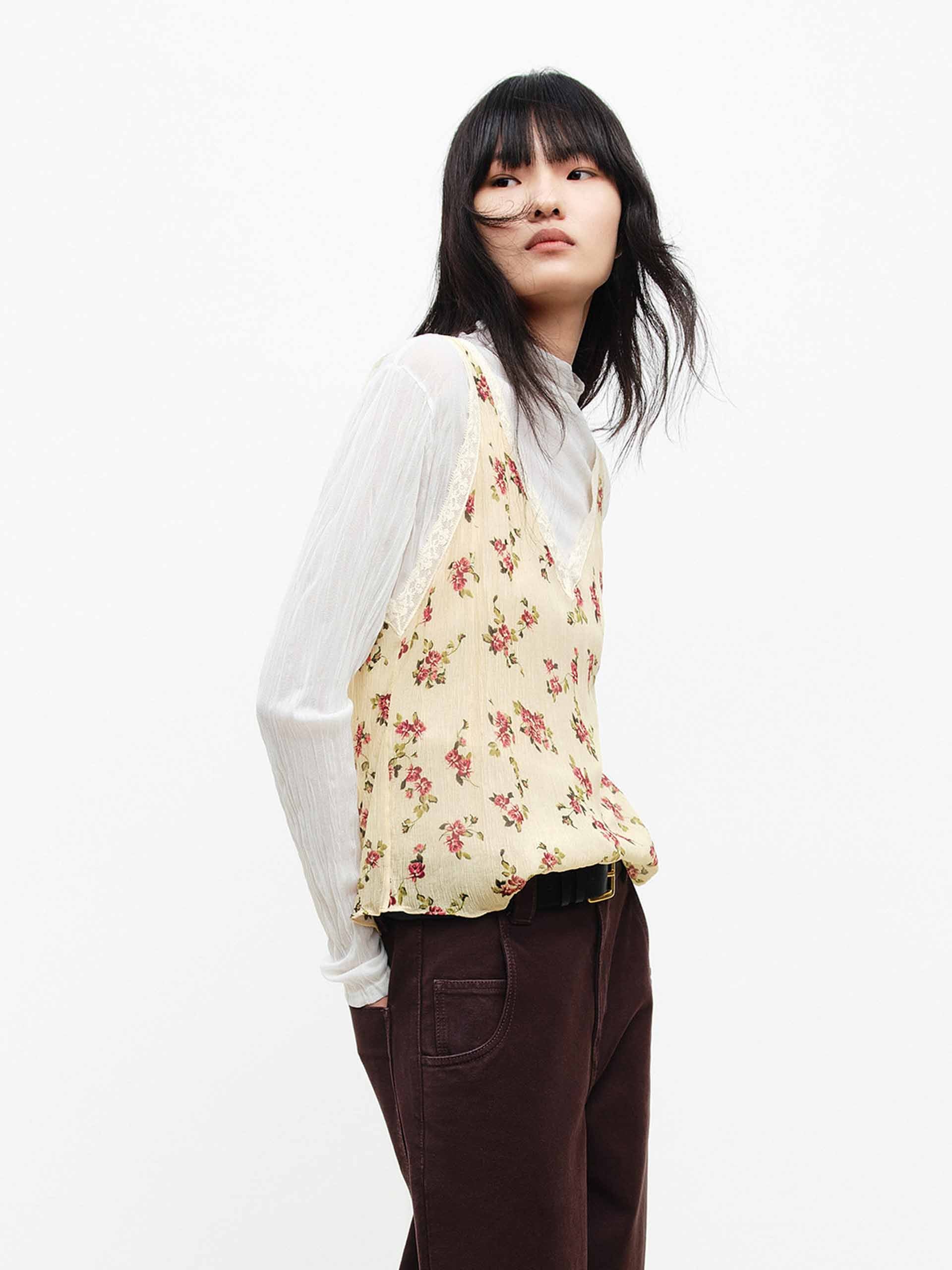 Floral Pattern V-neck Tank - Image 7