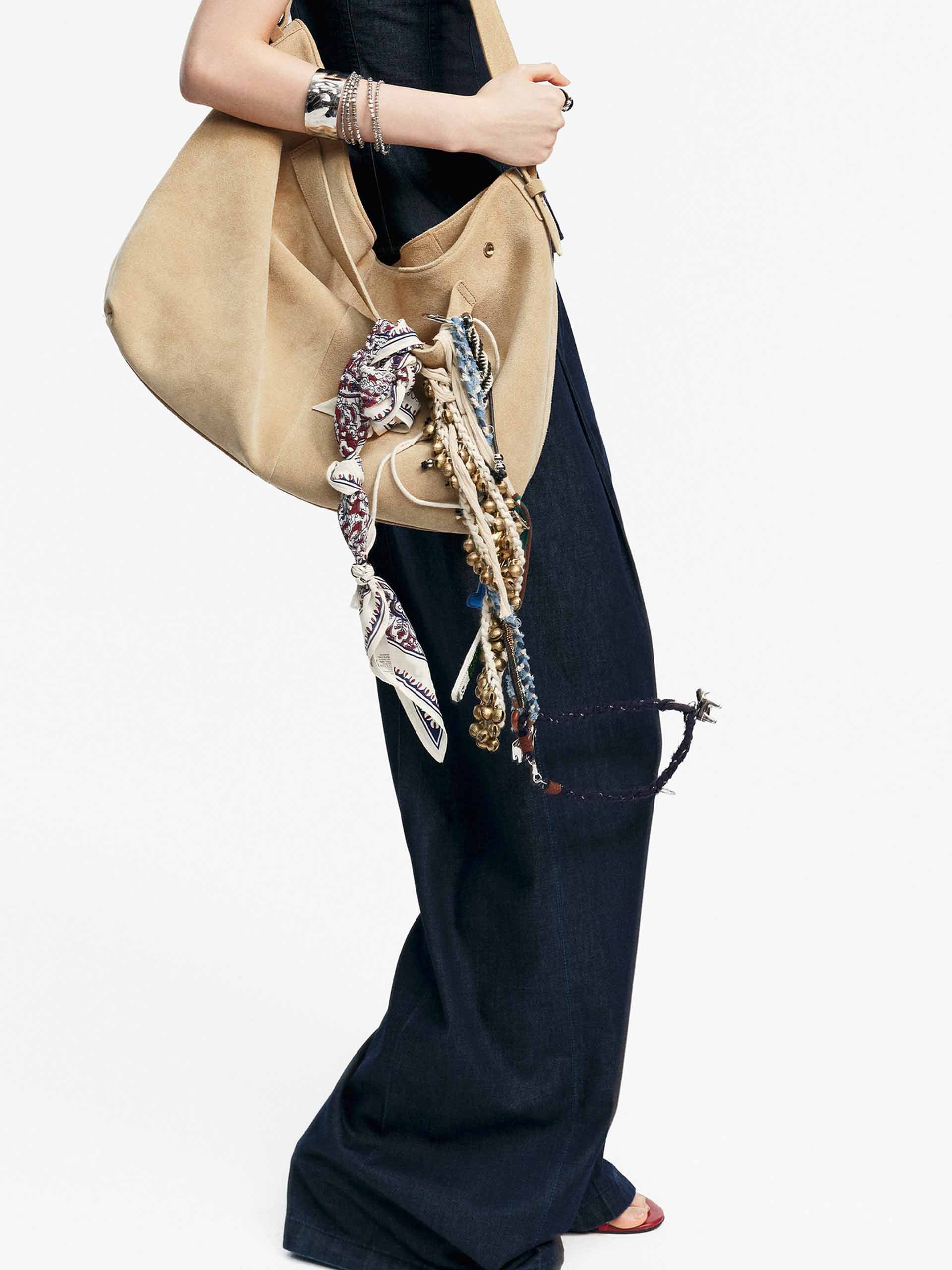 Front Pleated Wide Leg Jeans - Image 8