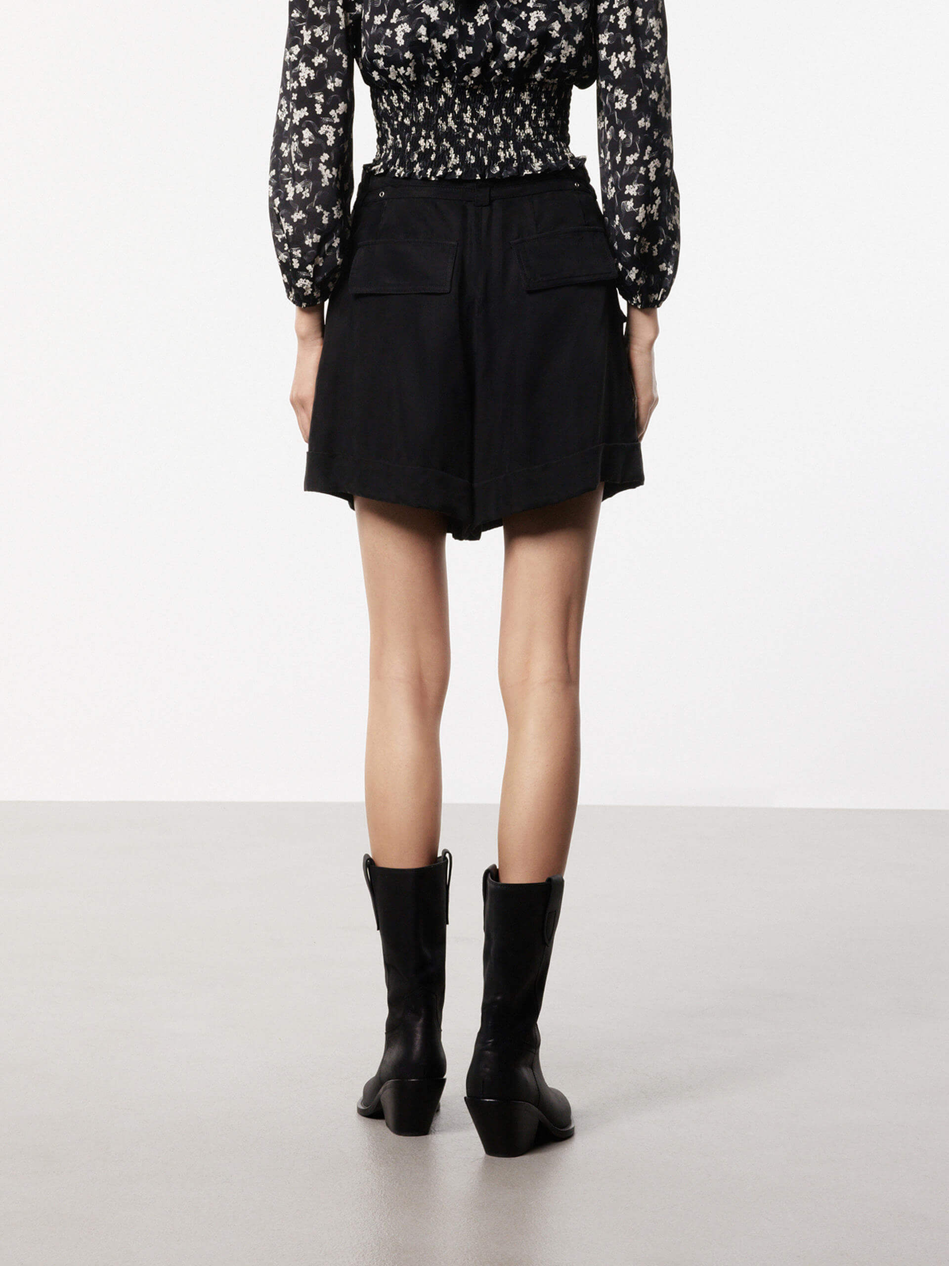 High waist Belt Shorts - Image 16