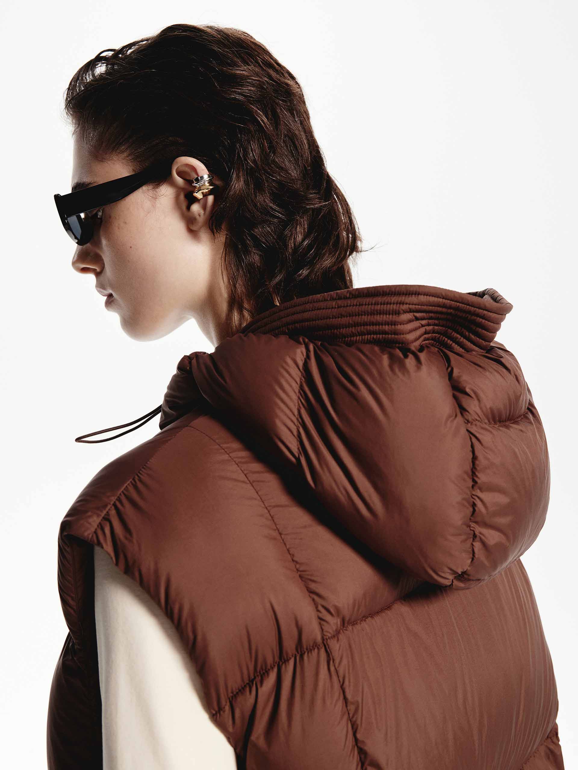 Hooded Quilted Puffer Vest - Image 8