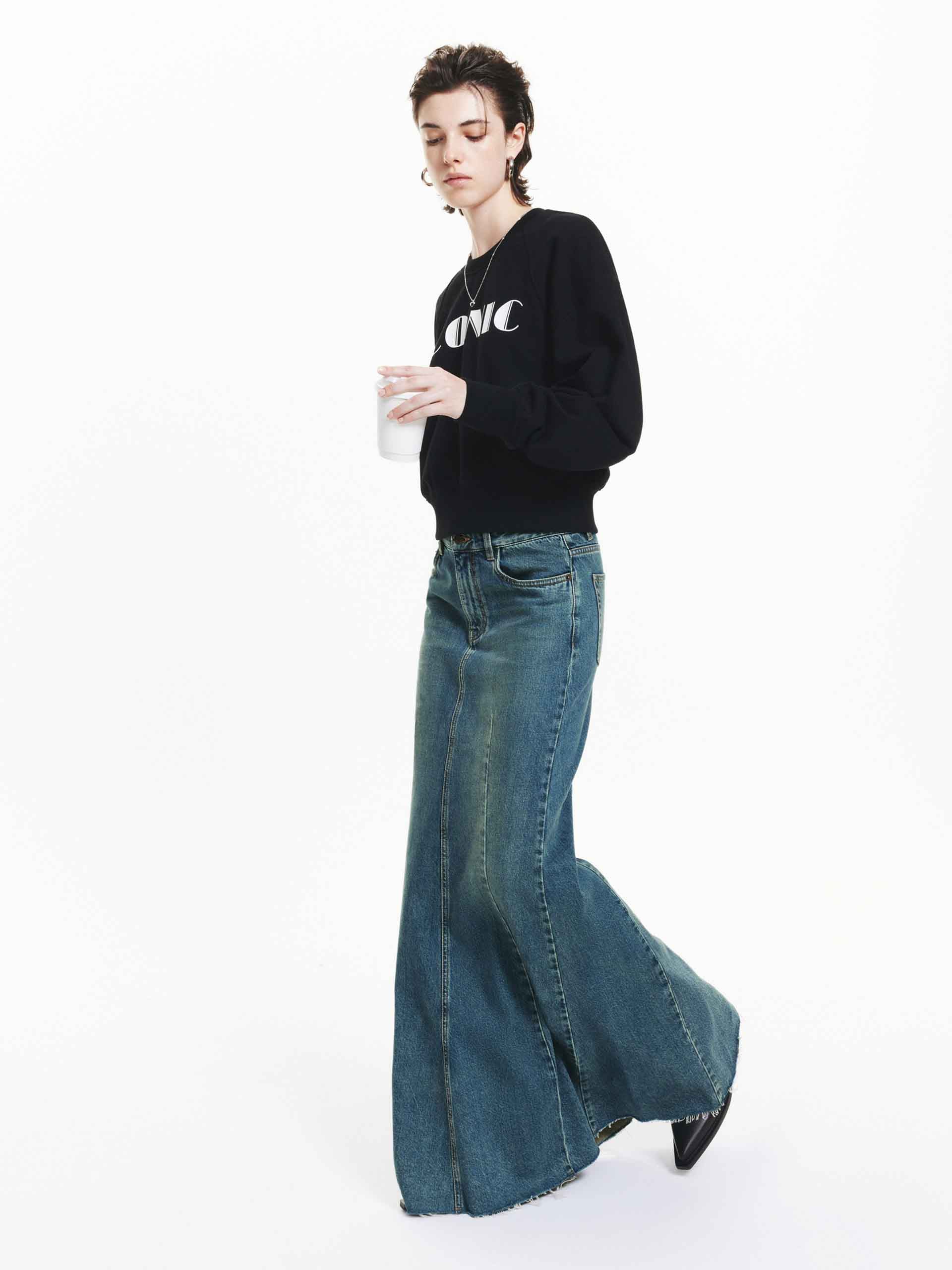 Letter Print Cotton Sweatshirt - Image 11