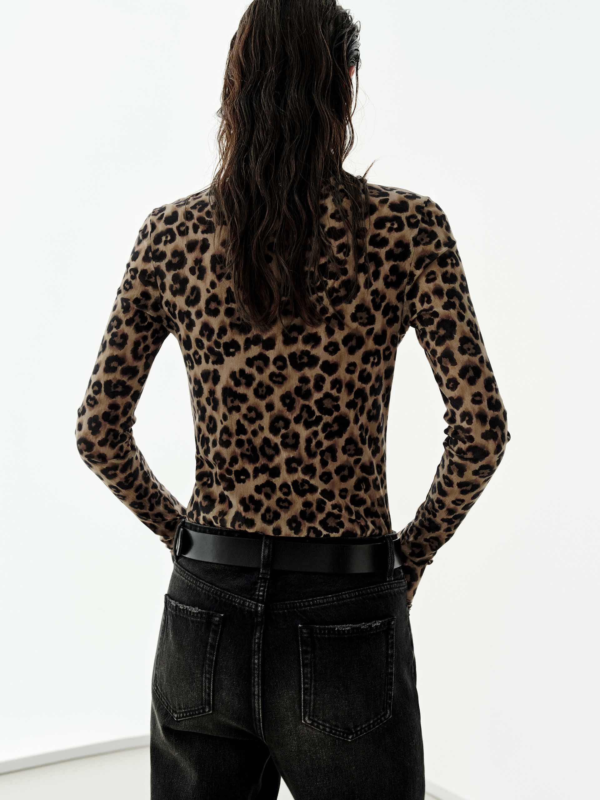 Leopard Print Fitted Blouse - Image 6