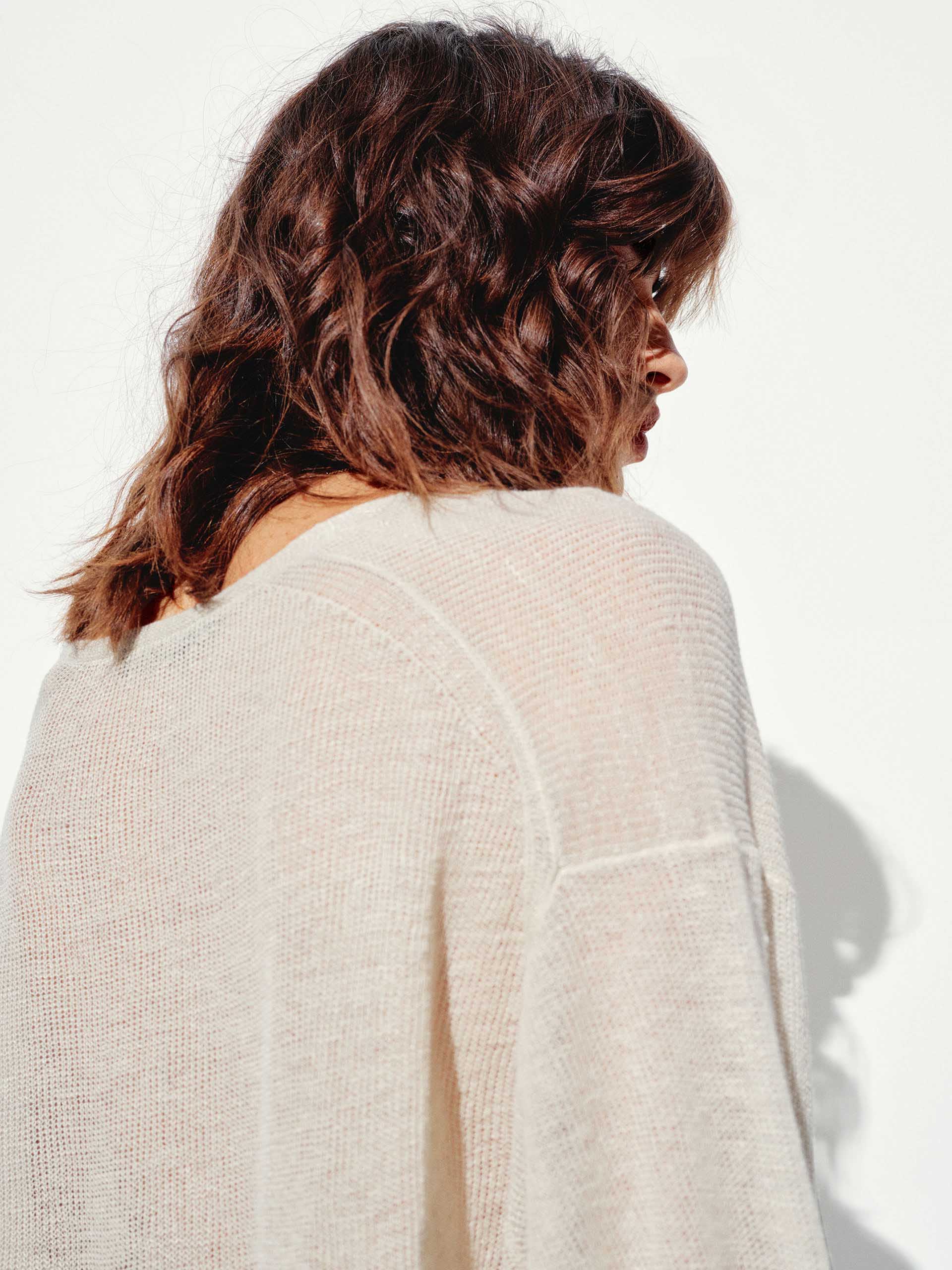 Lightweight Loose Knit Sweater - Image 8