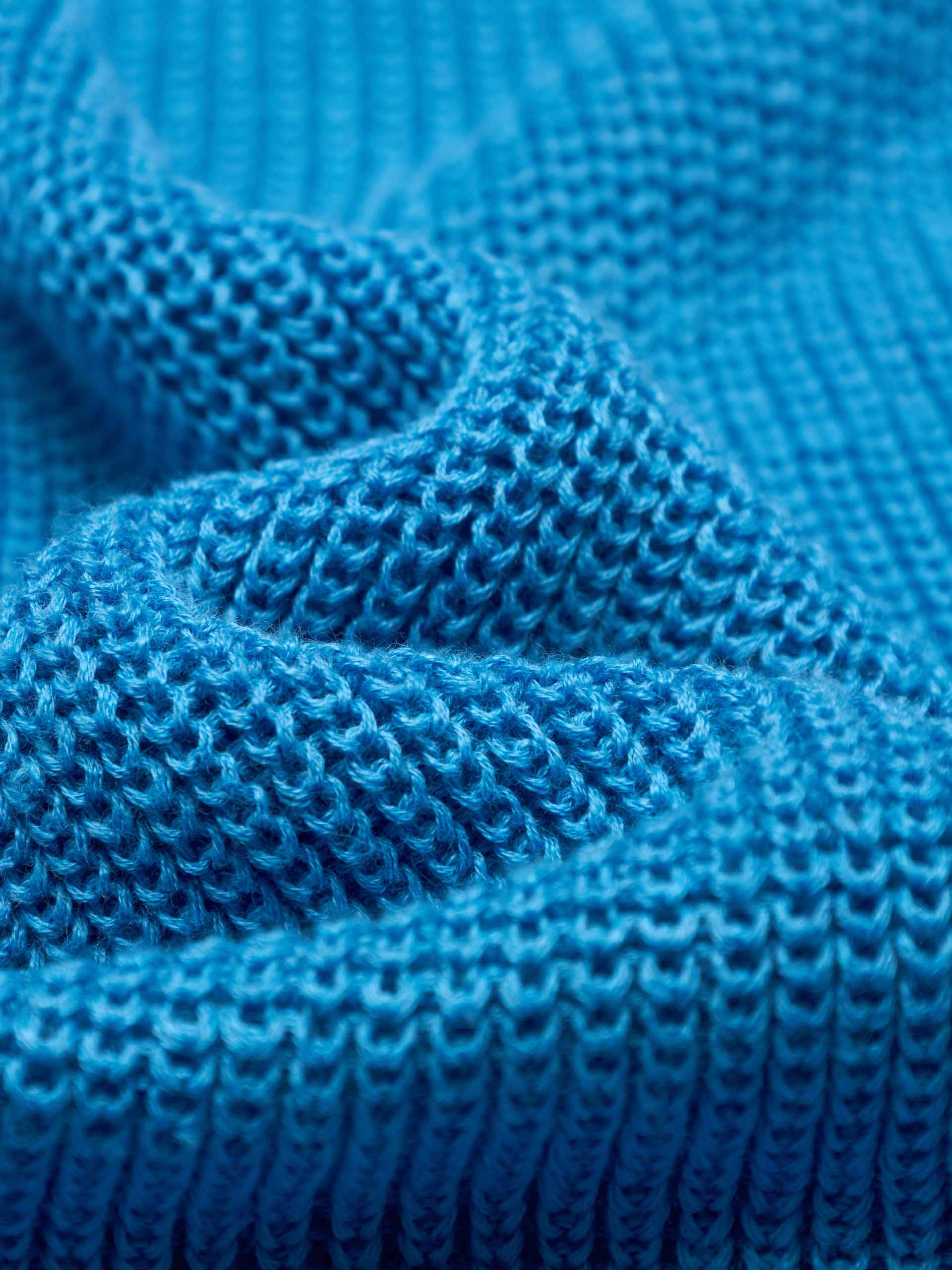 Lightweight Sleeveless Knit Top - Image 4