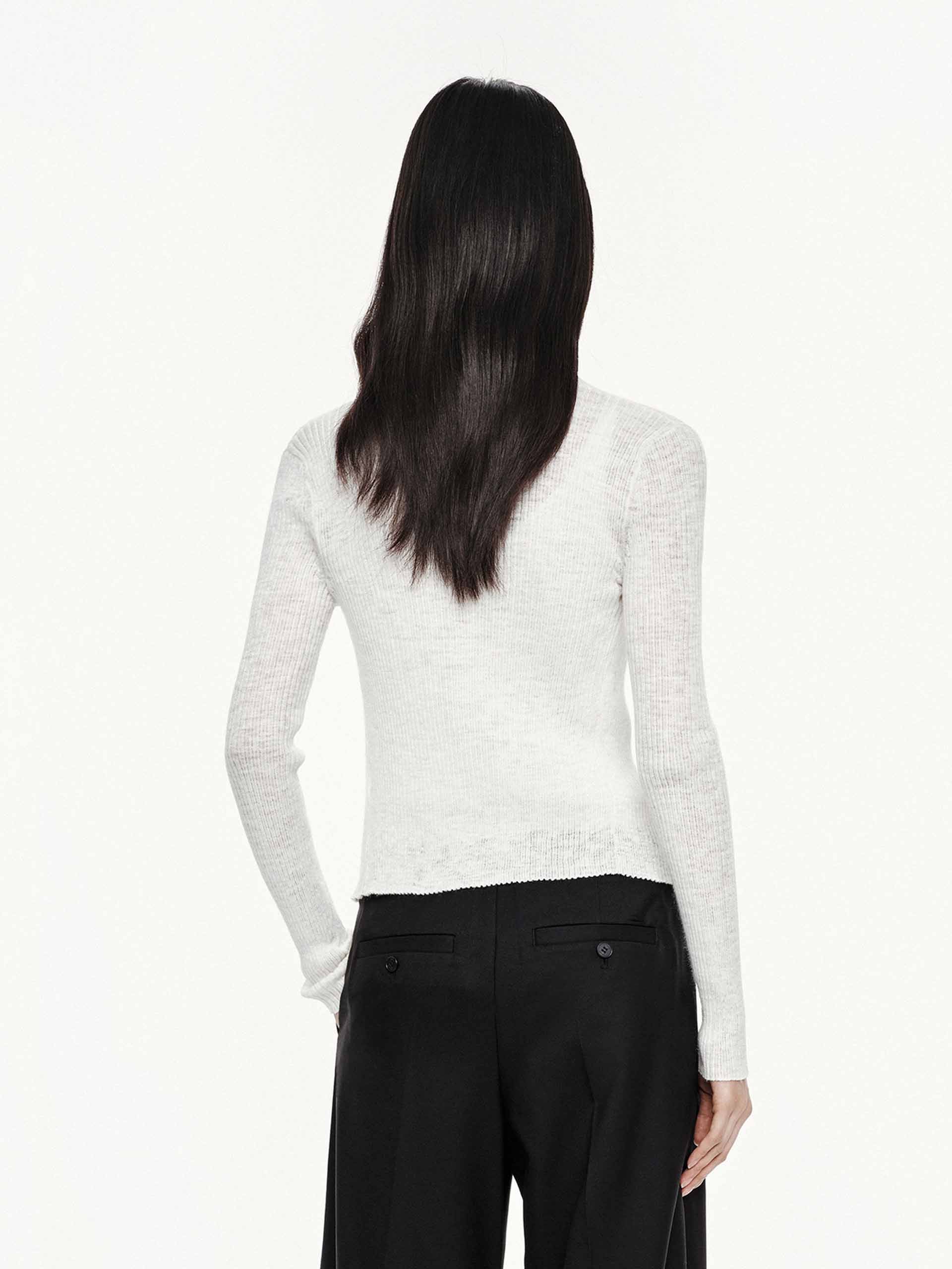 Linen Cotton V-neck Cardigan - Image 6