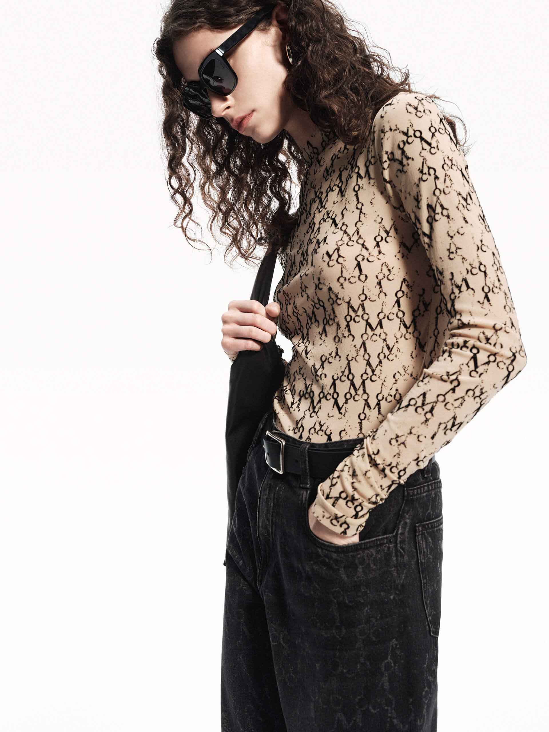 Logo Print Stretchy Top - Image 8