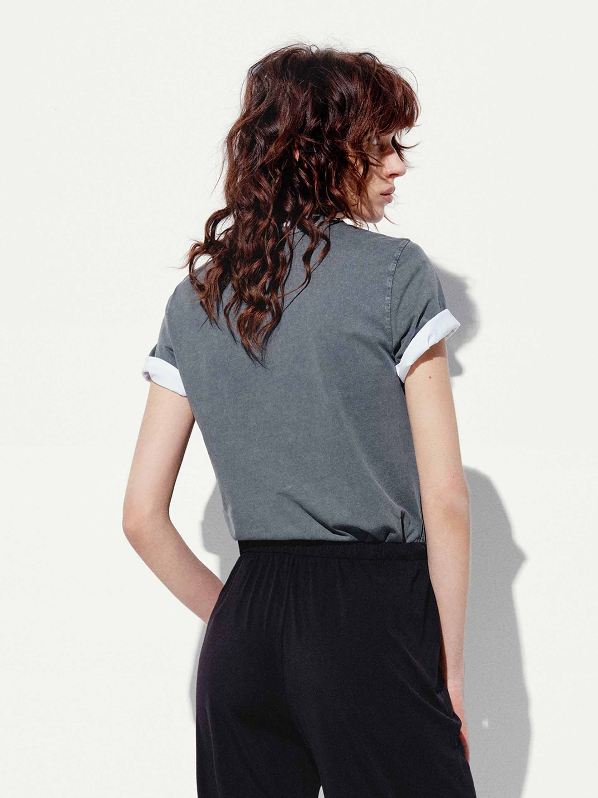 LOVE Print Round Neck T-shirt - Image 6