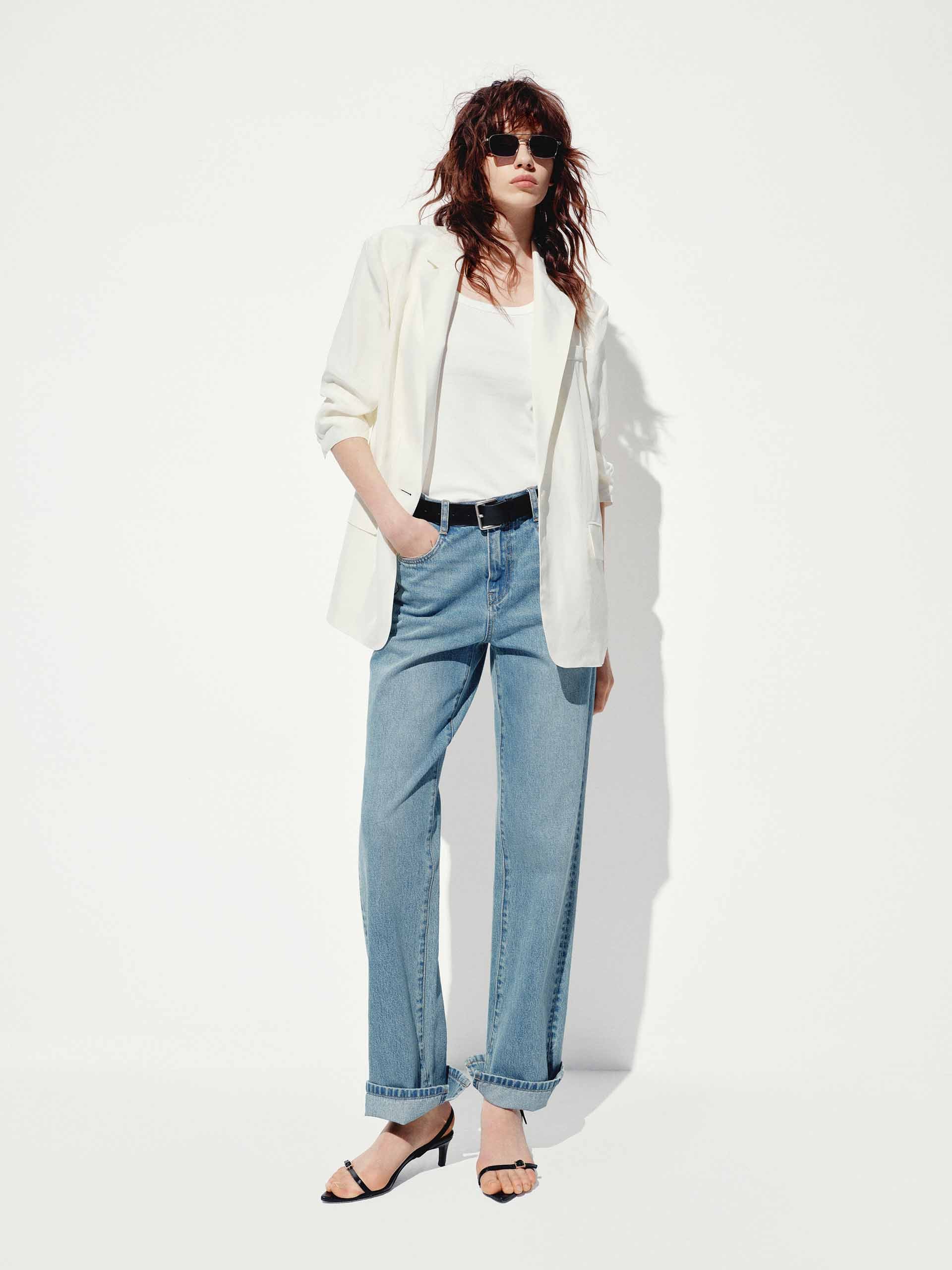 Padded Shoulders Relaxed Blazer - Image 2