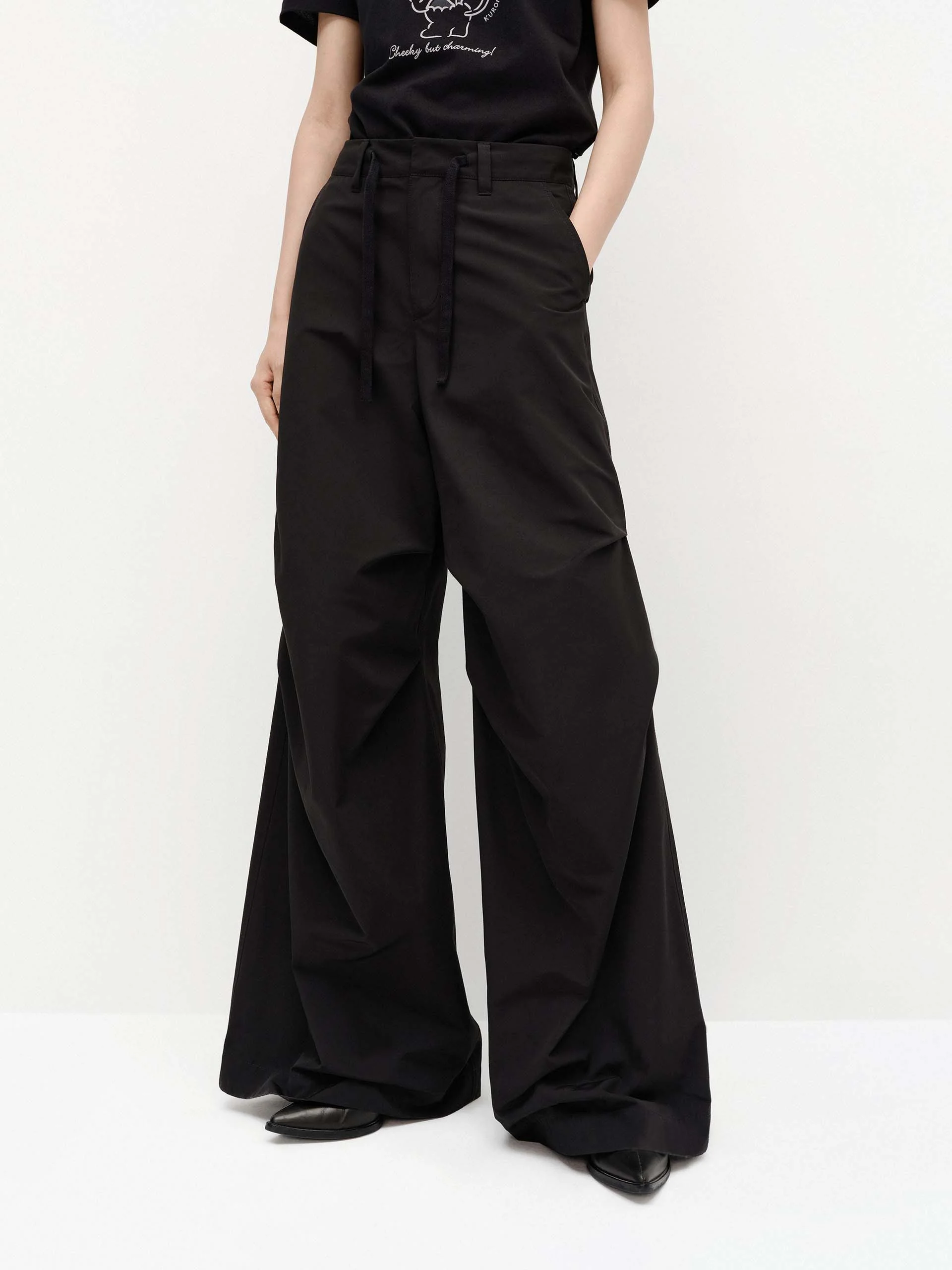 Pleated Wide Leg Cargo Pants - Image 9