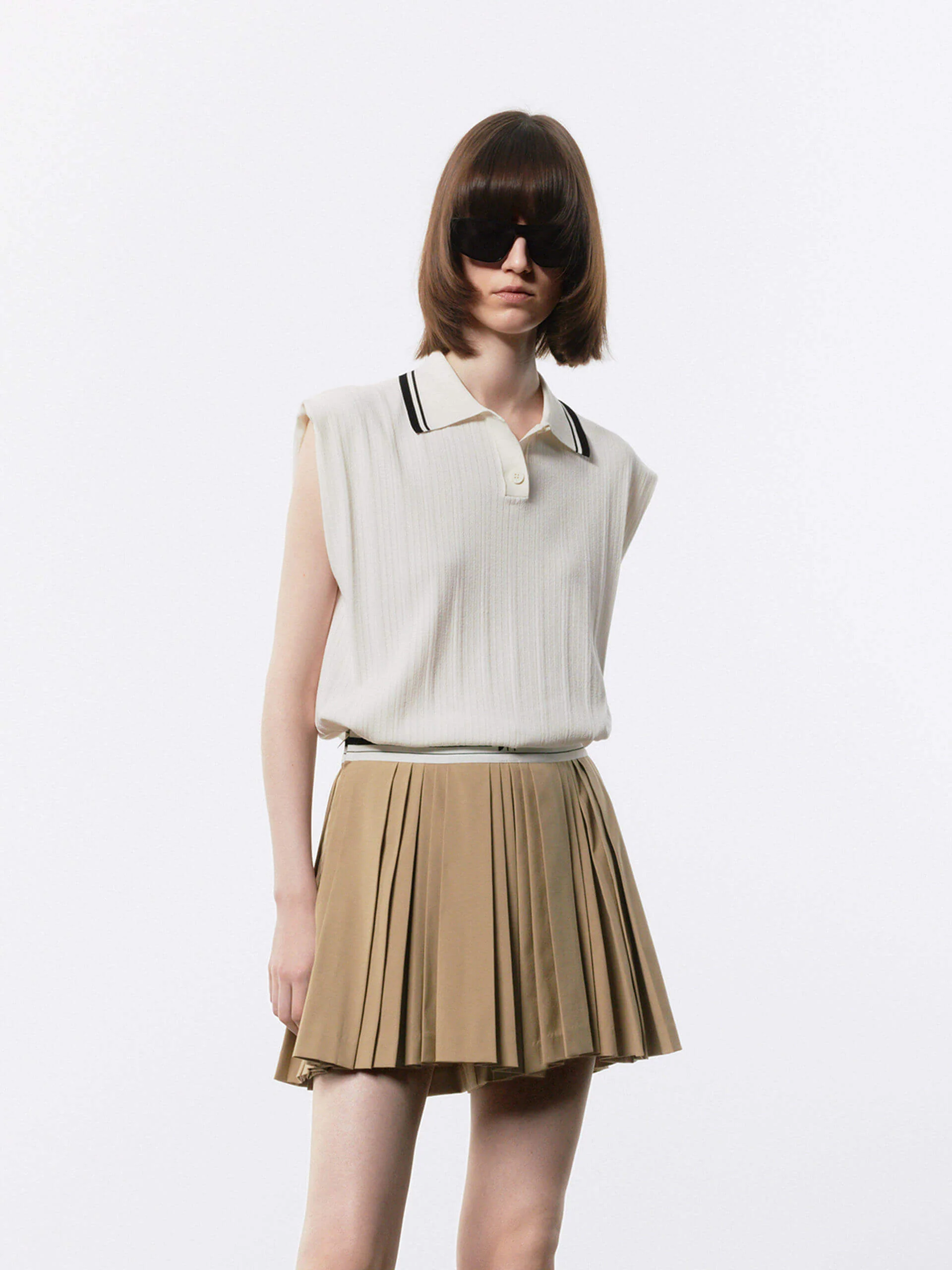 Polo Collar Sleeveless Top - Image 7