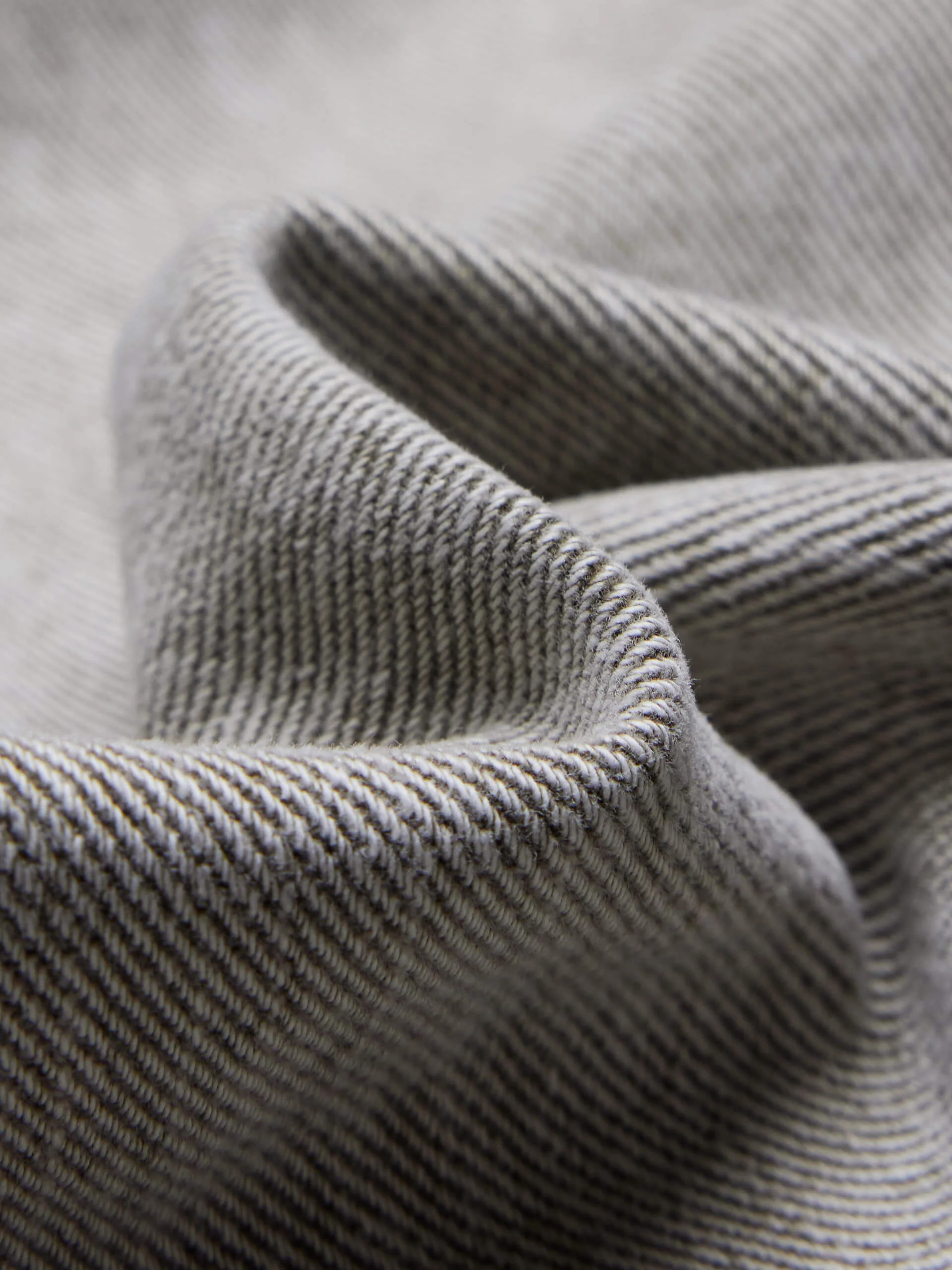 Relaxed Fit Cargo Jeans - Image 4