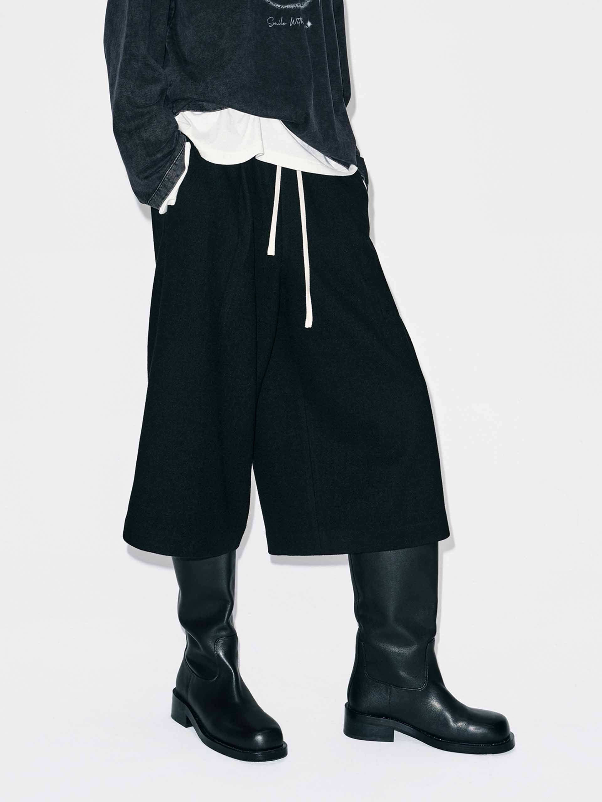Relaxed Midi Length Shorts - Image 3