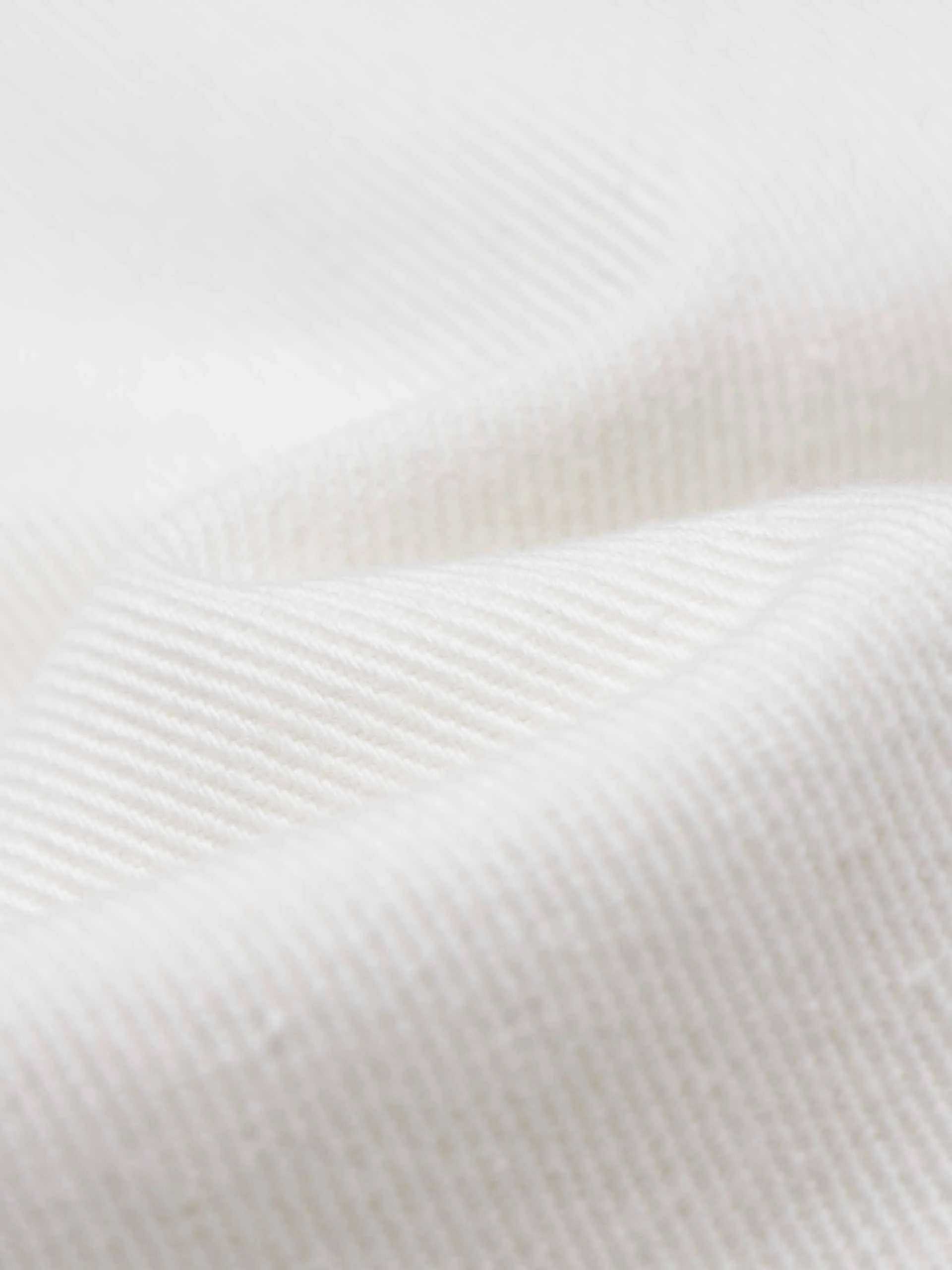 Relaxed White Straight Jeans - Image 4