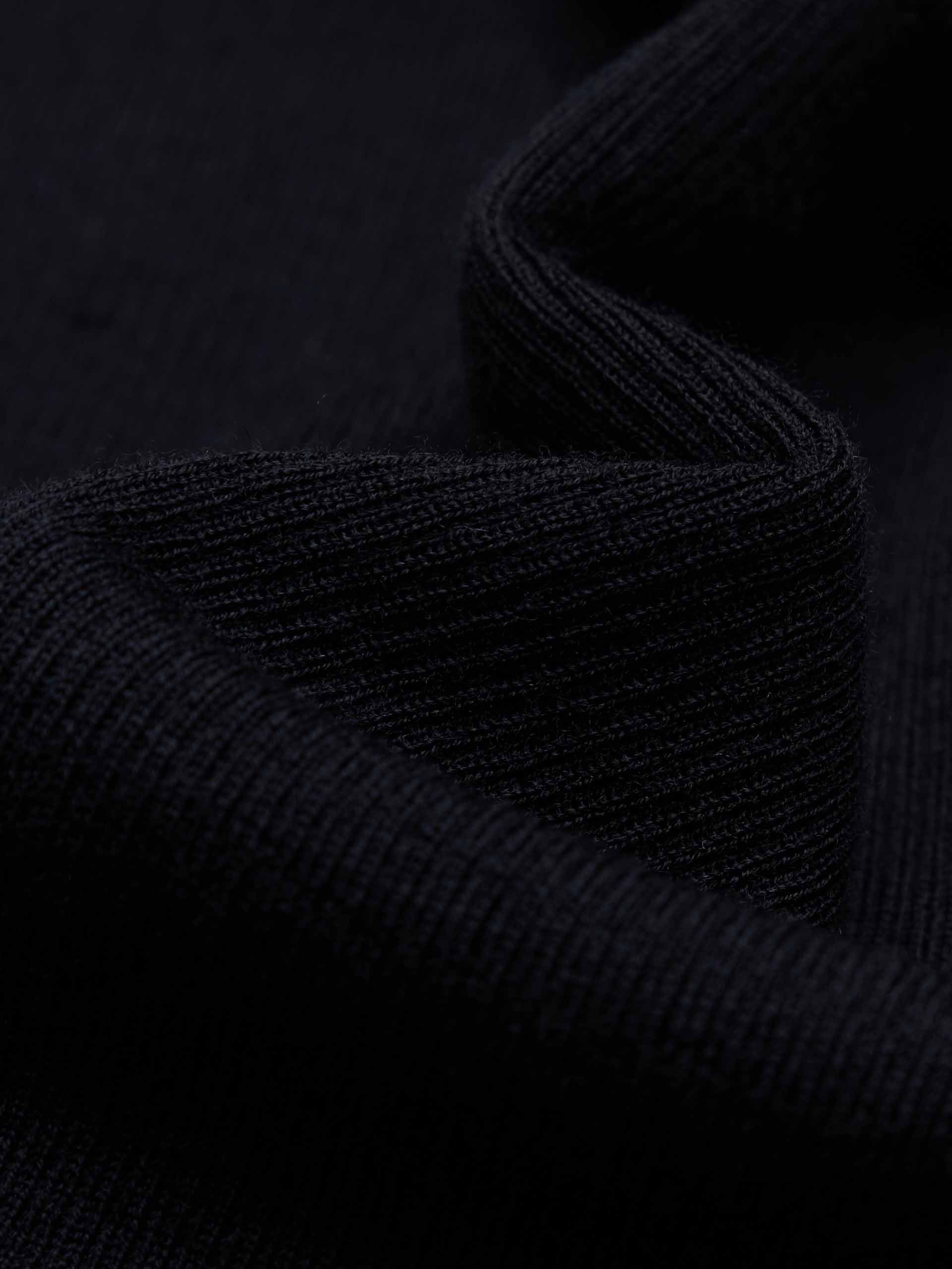 Seams Detail Wool Knit Top - Image 12